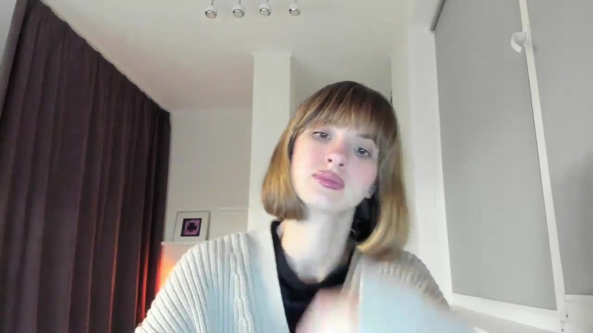 Gallery image thumbnail from WhoIsSofi's myfreecams stream on, 12/09/2025, 20:21 image 7 of 20