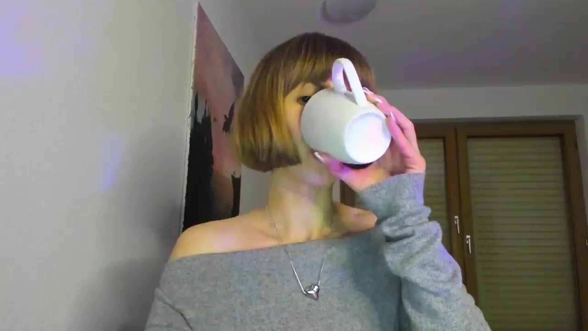 Gallery image thumbnail from WhoIsSofi's myfreecams stream on, 12/18/2025, 21:35 image 16 of 20
