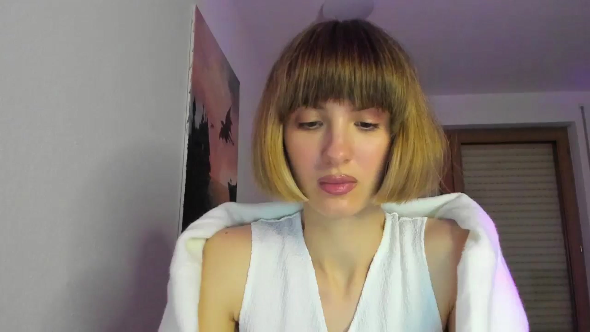 Gallery image thumbnail from WhoIsSofi's myfreecams stream on, 12/21/2025, 18:47 image 16 of 20