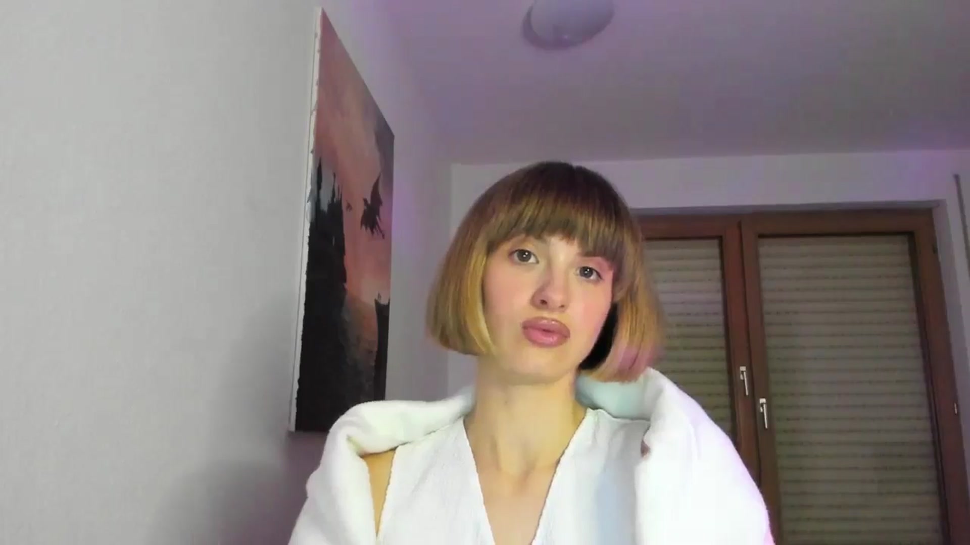 Gallery image thumbnail from WhoIsSofi's myfreecams stream on, 12/21/2025, 18:47 image 15 of 20