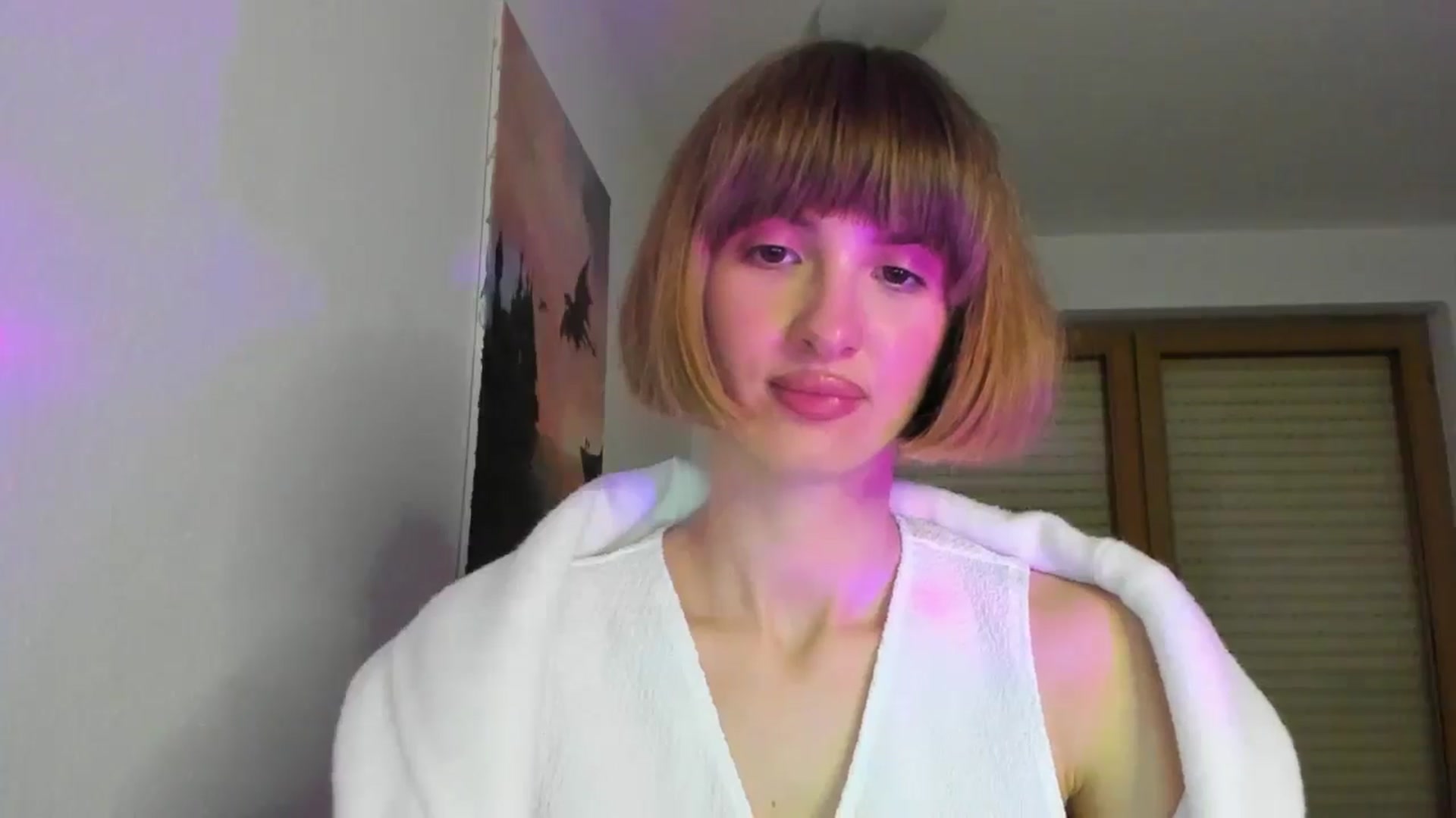 Gallery image thumbnail from WhoIsSofi's myfreecams stream on, 12/21/2025, 21:32 image 3 of 20