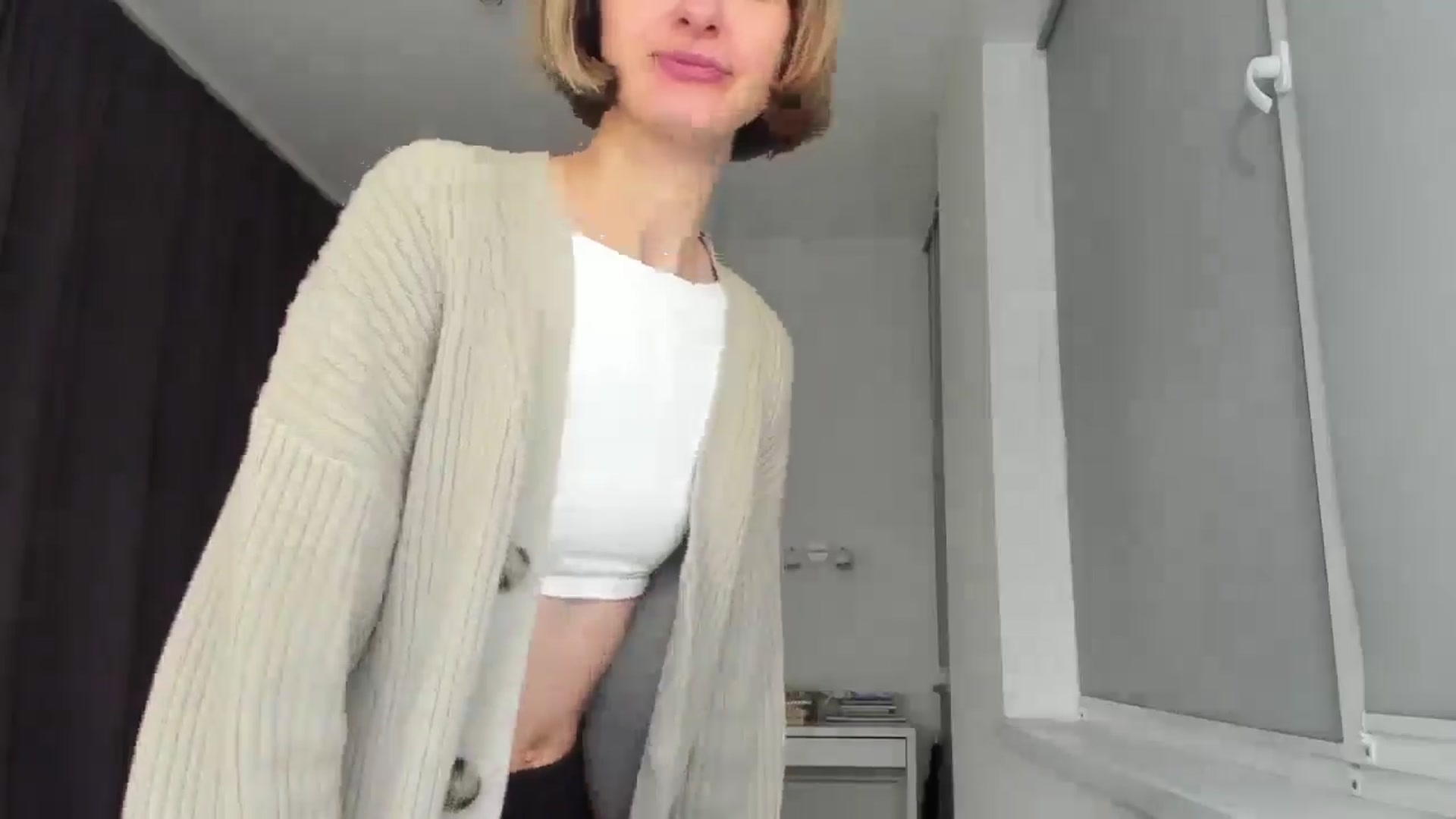 Gallery image thumbnail from WhoIsSofi's myfreecams stream on, 12/29/2025, 21:15 image 12 of 20