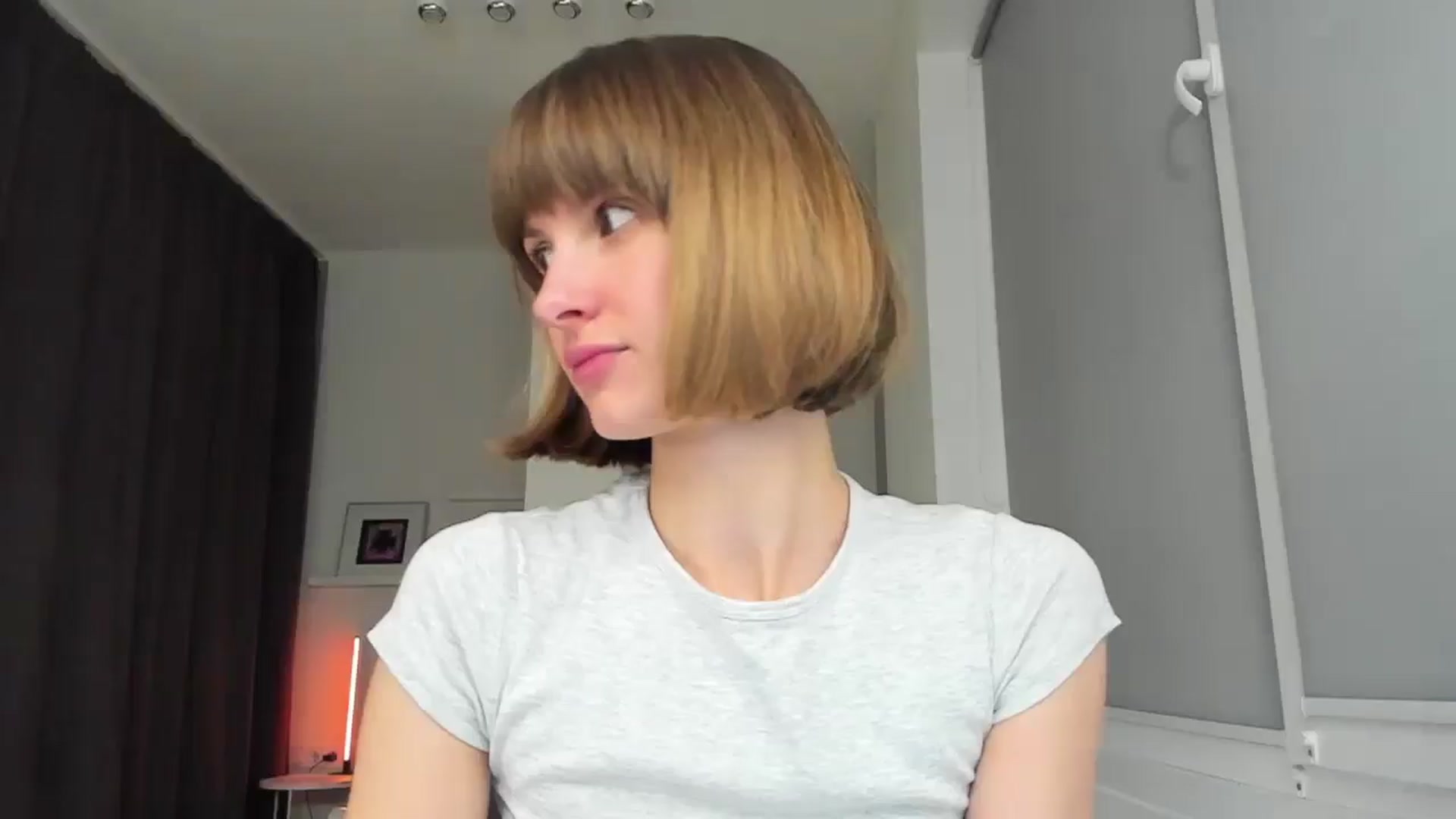 Gallery image thumbnail from WhoIsSofi's myfreecams stream on, 04/19/2026, 21:25 image 2 of 20