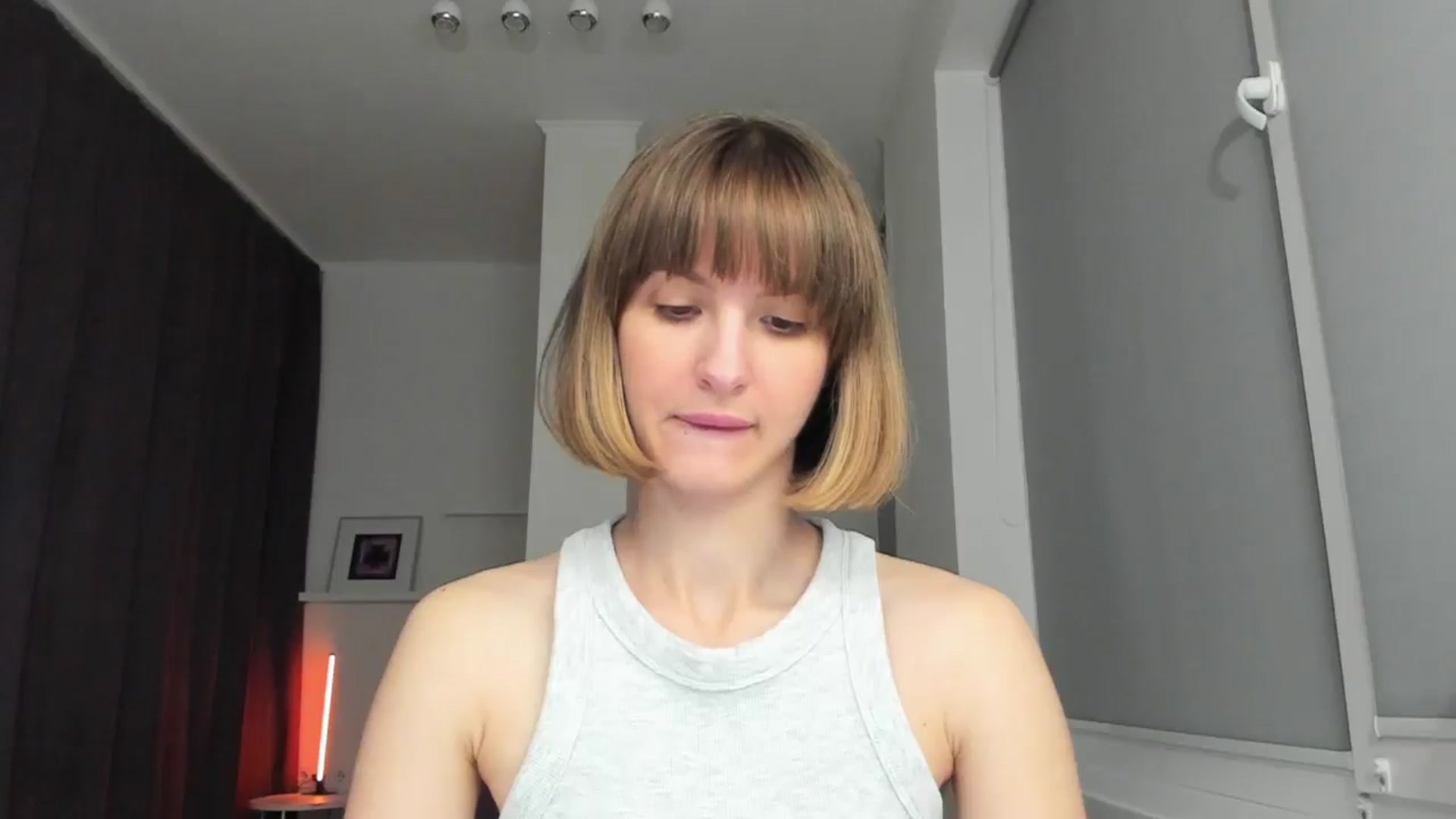 Gallery image thumbnail from WhoIsSofi's myfreecams stream on, 05/06/2026, 22:01 image 15 of 20