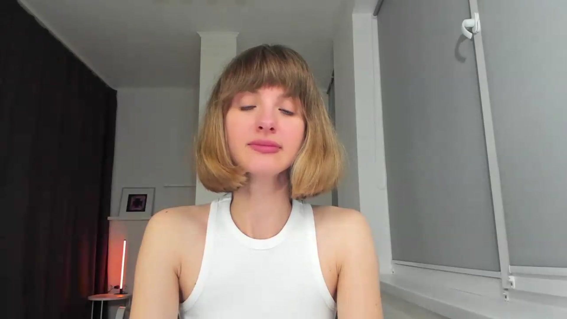 Gallery image thumbnail from WhoIsSofi's myfreecams stream on, 06/07/2026, 22:03 image 19 of 20