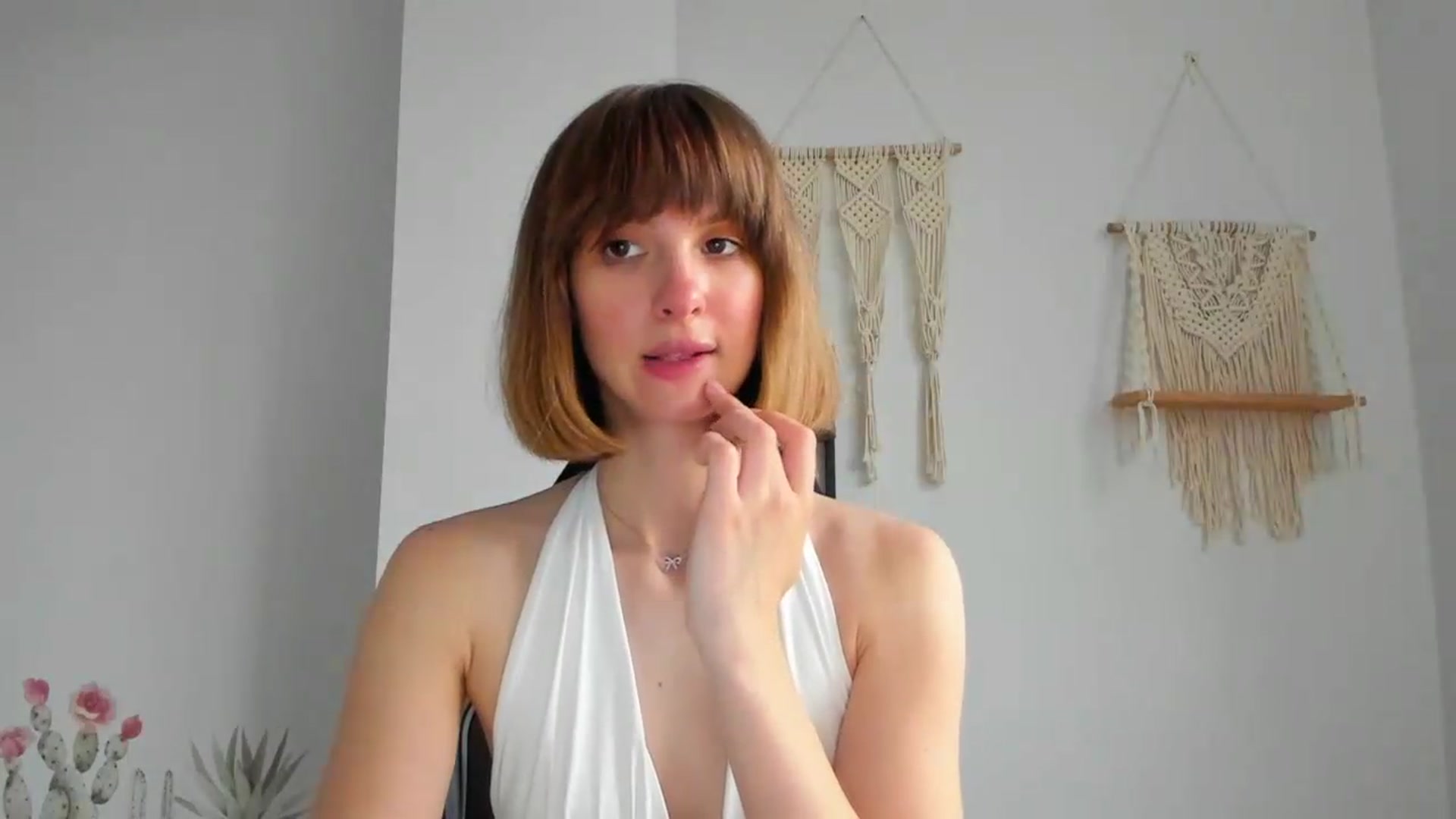 Gallery image thumbnail from WhoIsSofi's myfreecams stream on, 06/20/2026, 15:56 image 14 of 20