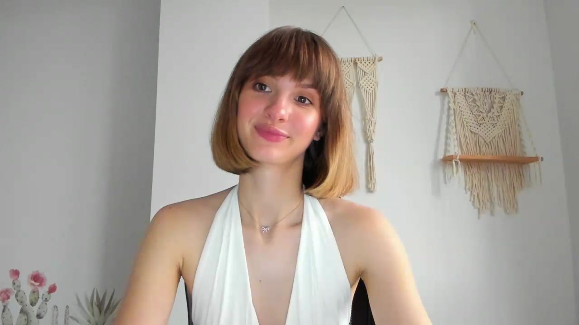 Gallery image thumbnail from WhoIsSofi's myfreecams stream on, 06/20/2026, 15:56 image 15 of 20