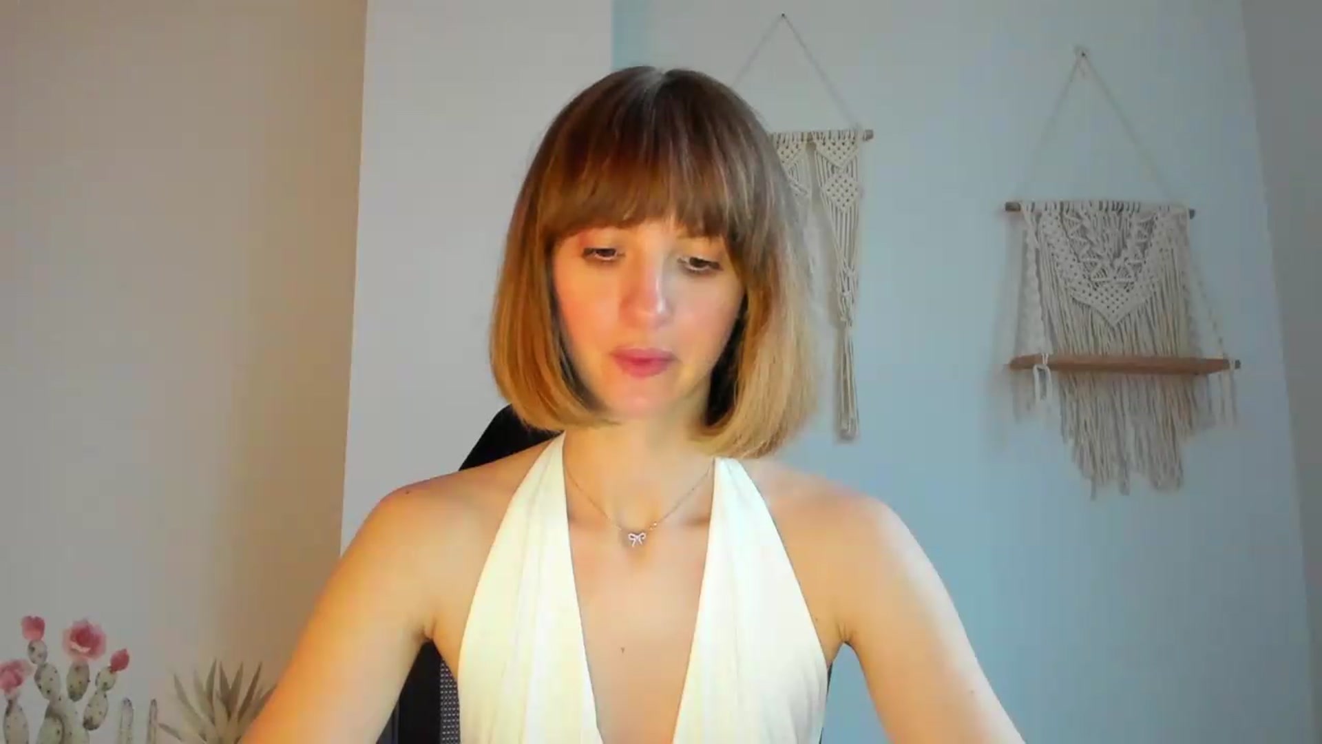 Gallery image thumbnail from WhoIsSofi's myfreecams stream on, 06/20/2026, 16:42 image 11 of 20