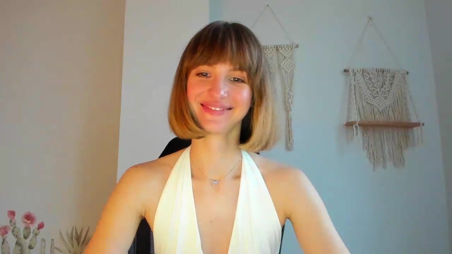 Gallery image thumbnail from WhoIsSofi's myfreecams stream on, 06/20/2026, 16:42 image 10 of 20