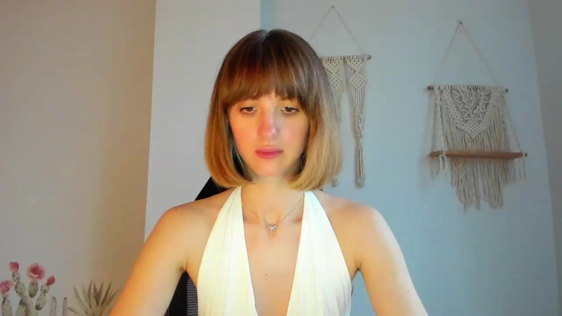 Gallery image thumbnail from WhoIsSofi's myfreecams stream on, 06/20/2026, 16:42 image 12 of 20