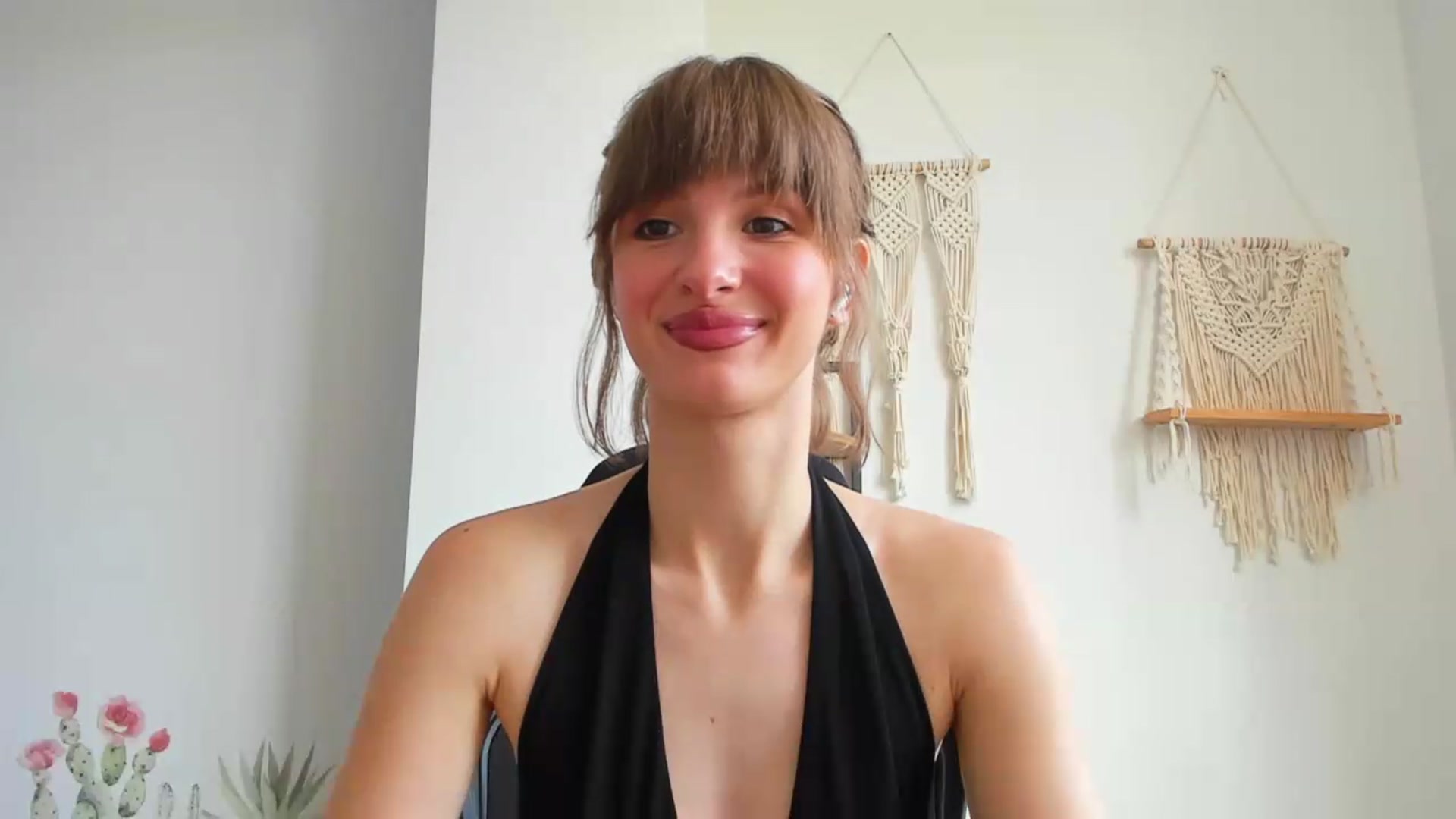 Gallery image thumbnail from WhoIsSofi's myfreecams stream on, 06/22/2026, 13:05 image 4 of 20