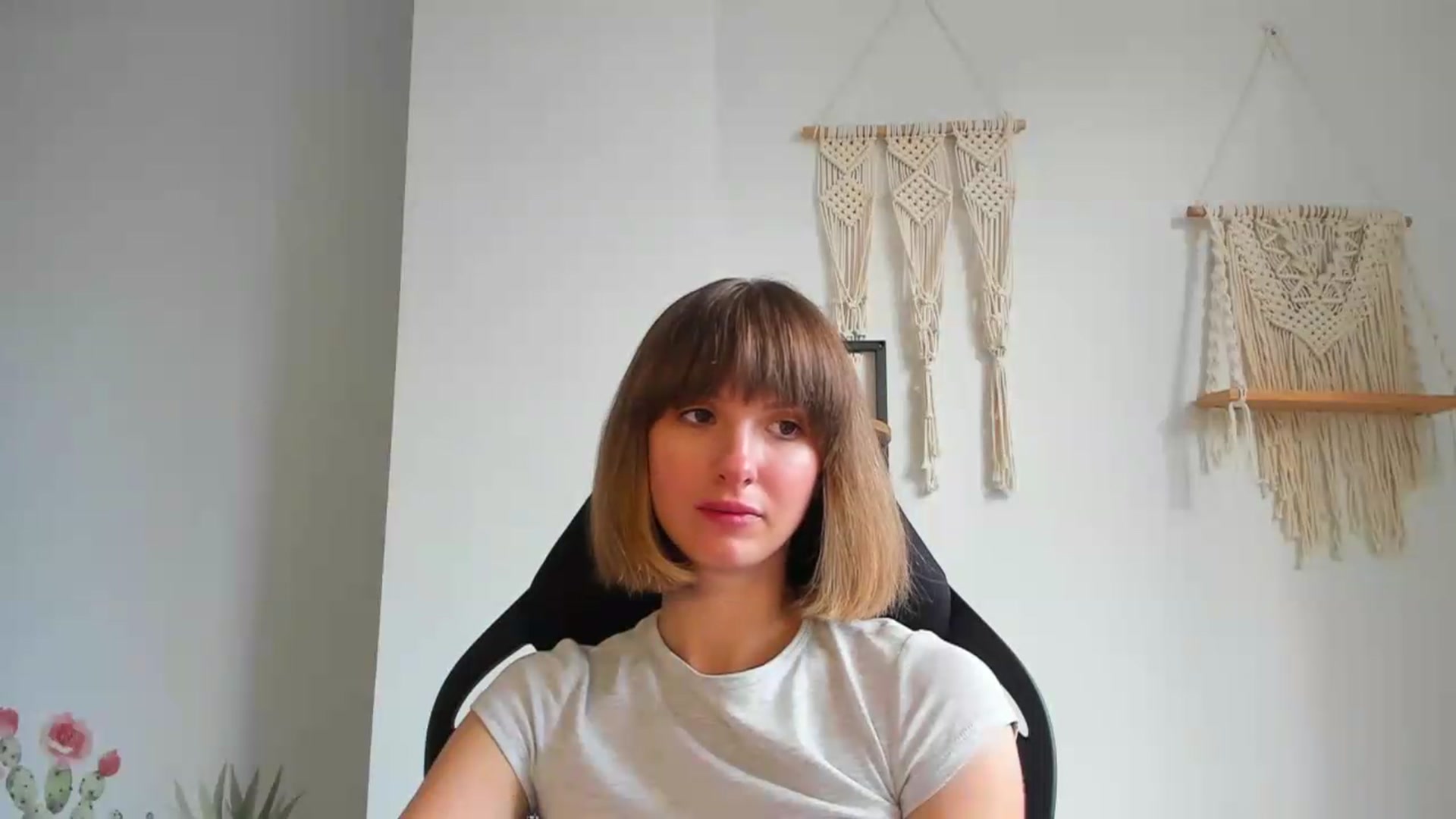 Gallery image thumbnail from WhoIsSofi's myfreecams stream on, 06/25/2026, 15:57 image 12 of 20