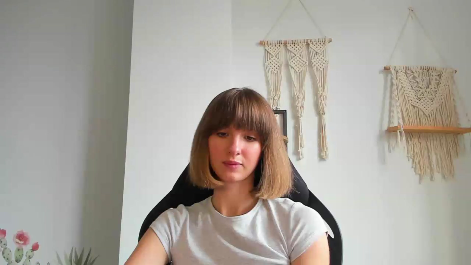 Gallery image thumbnail from WhoIsSofi's myfreecams stream on, 06/25/2026, 15:57 image 5 of 20