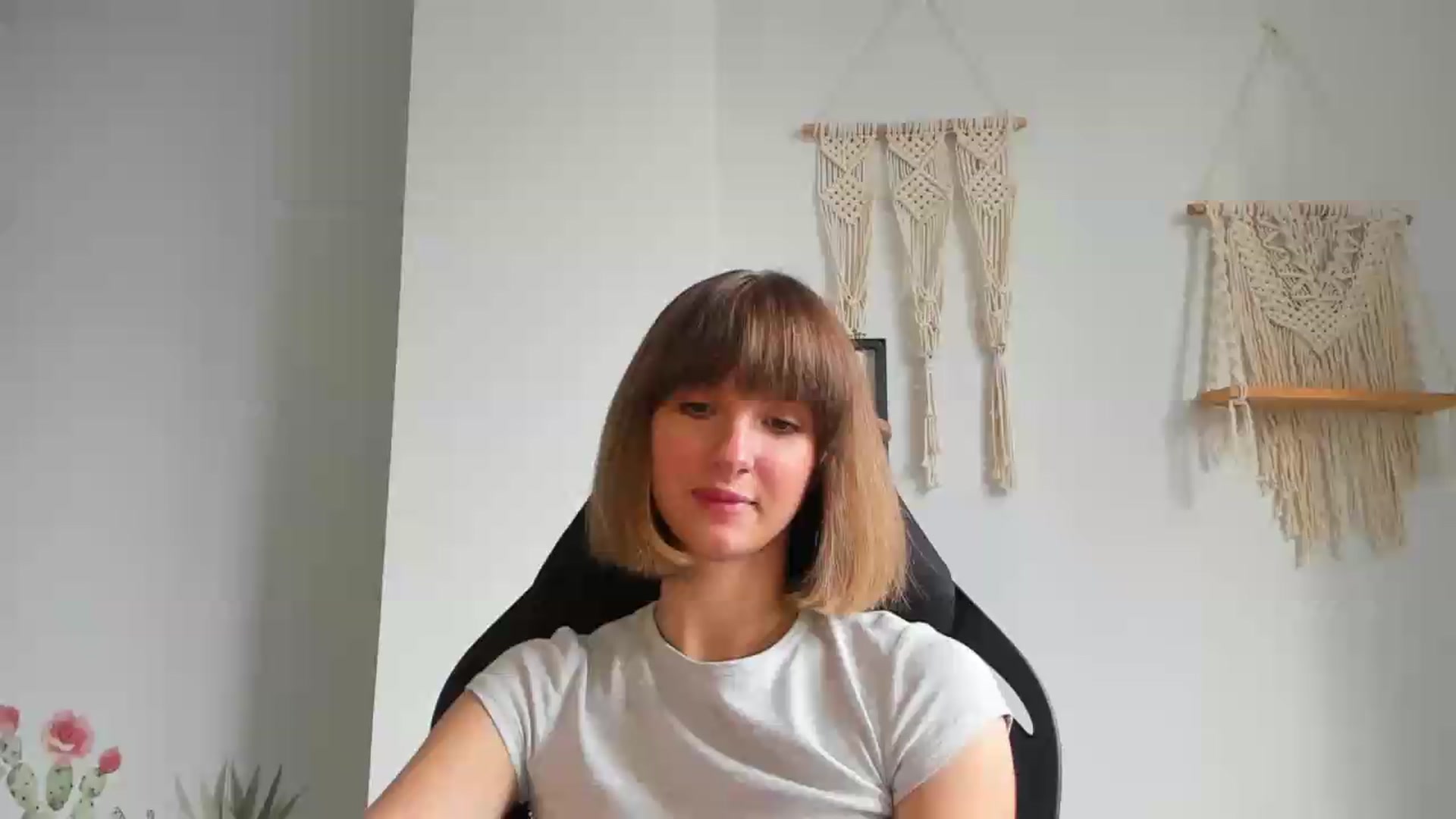 Gallery image thumbnail from WhoIsSofi's myfreecams stream on, 06/25/2026, 15:57 image 1 of 20