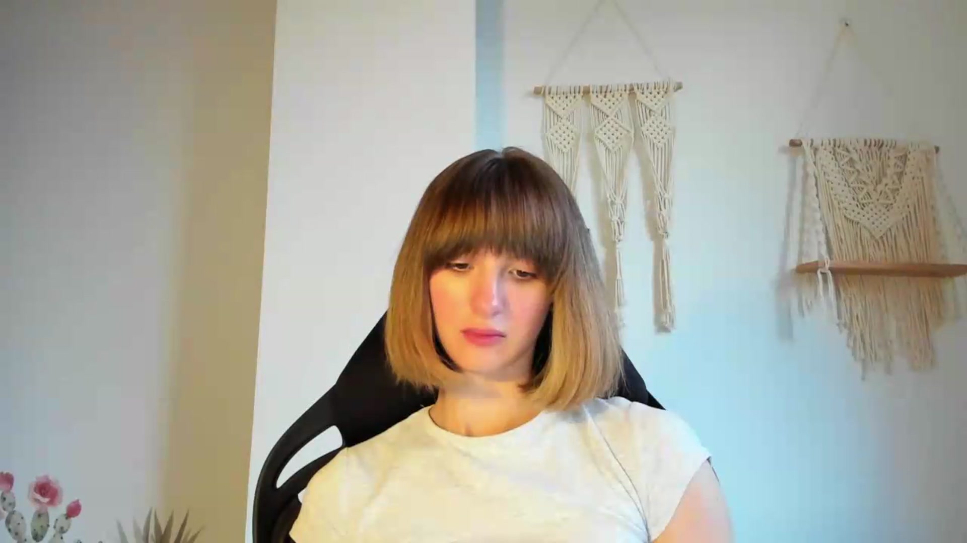 Gallery image thumbnail from WhoIsSofi's myfreecams stream on, 06/25/2026, 16:41 image 18 of 20