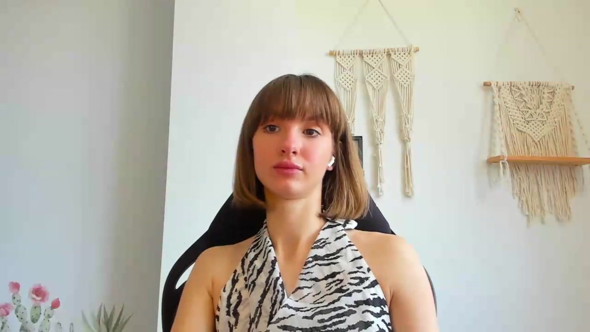 Gallery image thumbnail from WhoIsSofi's myfreecams stream on, 06/29/2026, 10:50 image 11 of 20