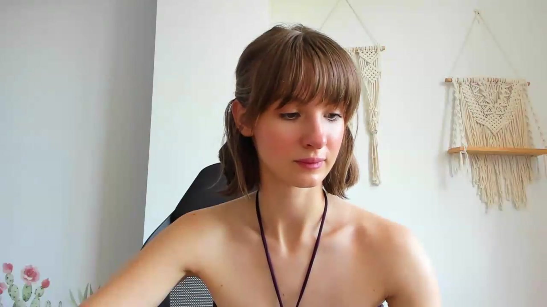 Gallery image thumbnail from WhoIsSofi's myfreecams stream on, 07/05/2026, 13:16 image 16 of 20