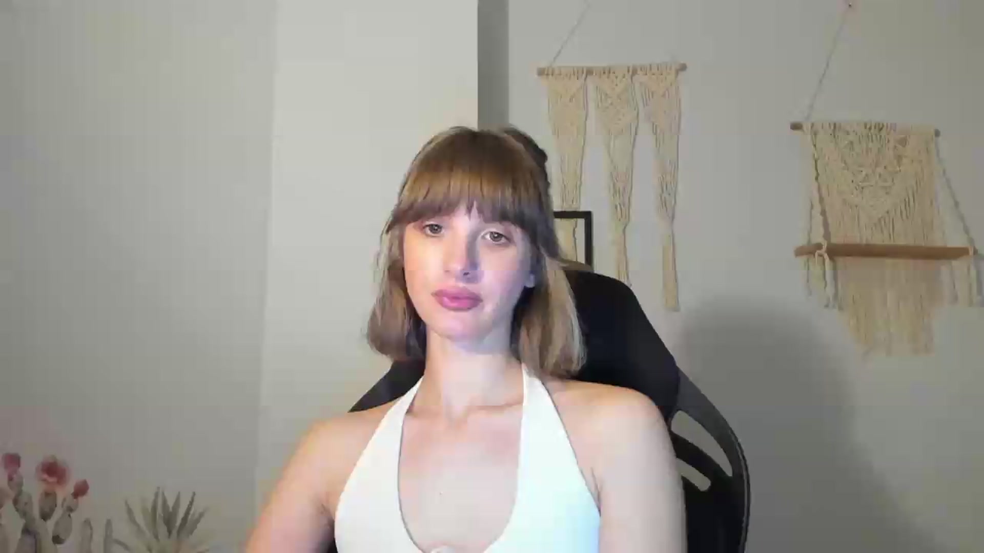 Gallery image thumbnail from WhoIsSofi's myfreecams stream on, 07/06/2026, 22:04 image 1 of 20