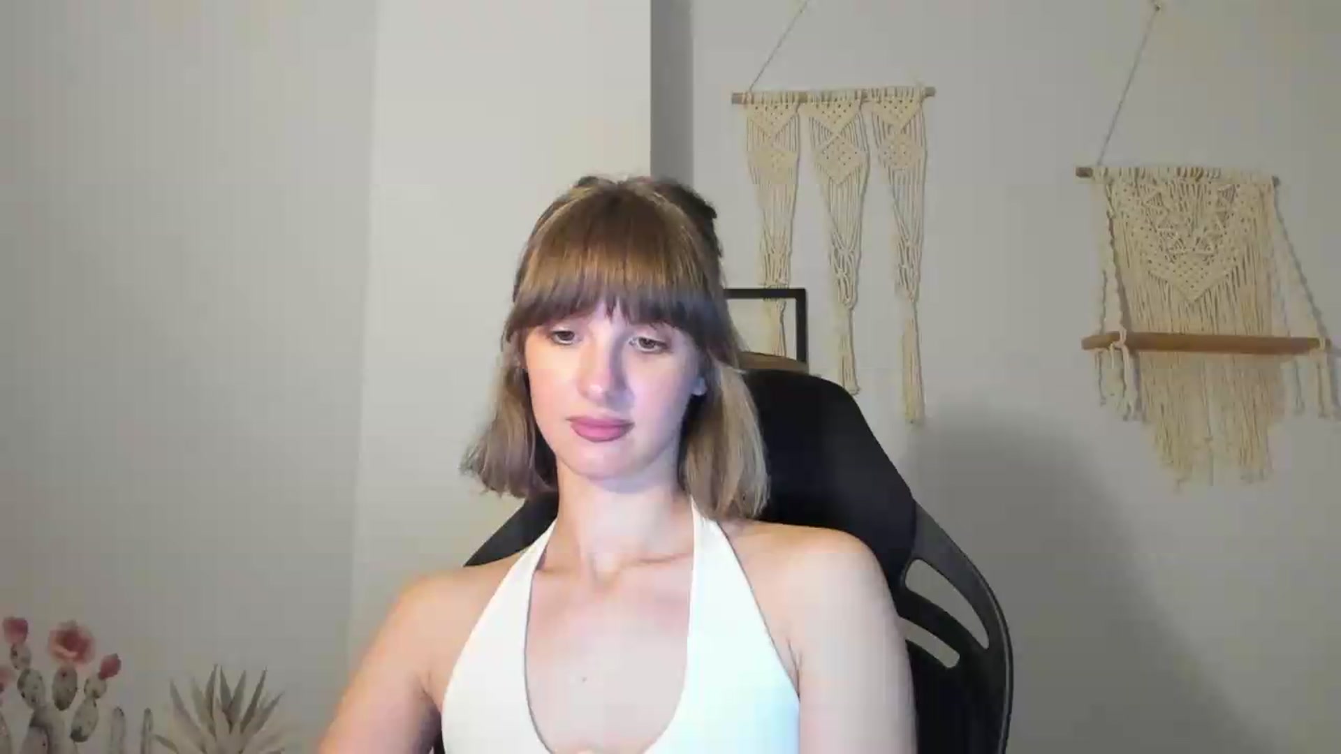 Gallery image thumbnail from WhoIsSofi's myfreecams stream on, 07/06/2026, 22:04 image 3 of 20