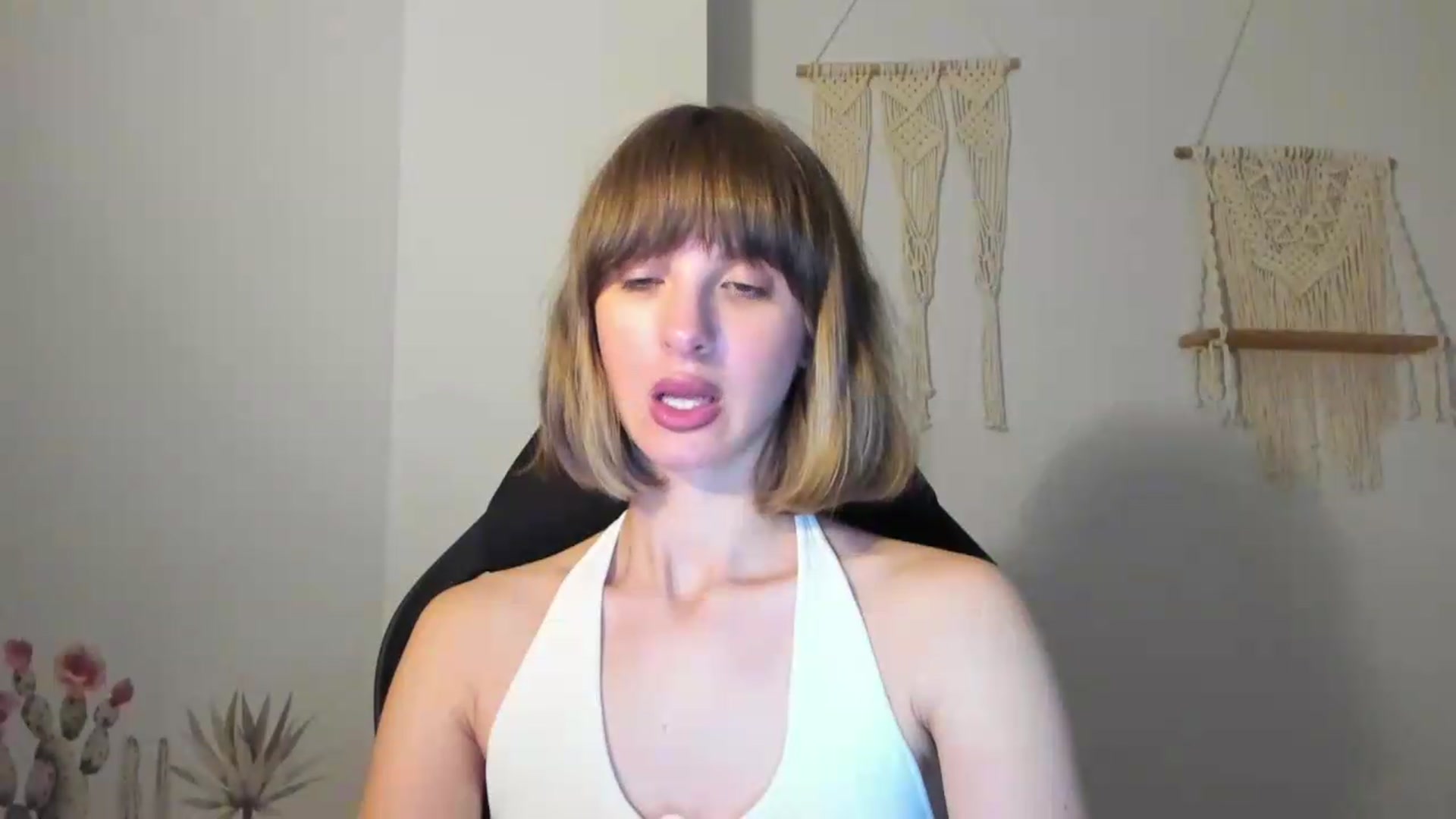 Gallery image thumbnail from WhoIsSofi's myfreecams stream on, 07/06/2026, 22:58 image 15 of 20