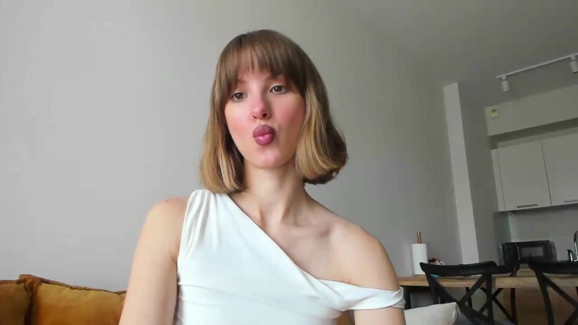 Gallery image thumbnail from WhoIsSofi's myfreecams stream on, 07/10/2026, 11:56 image 6 of 20