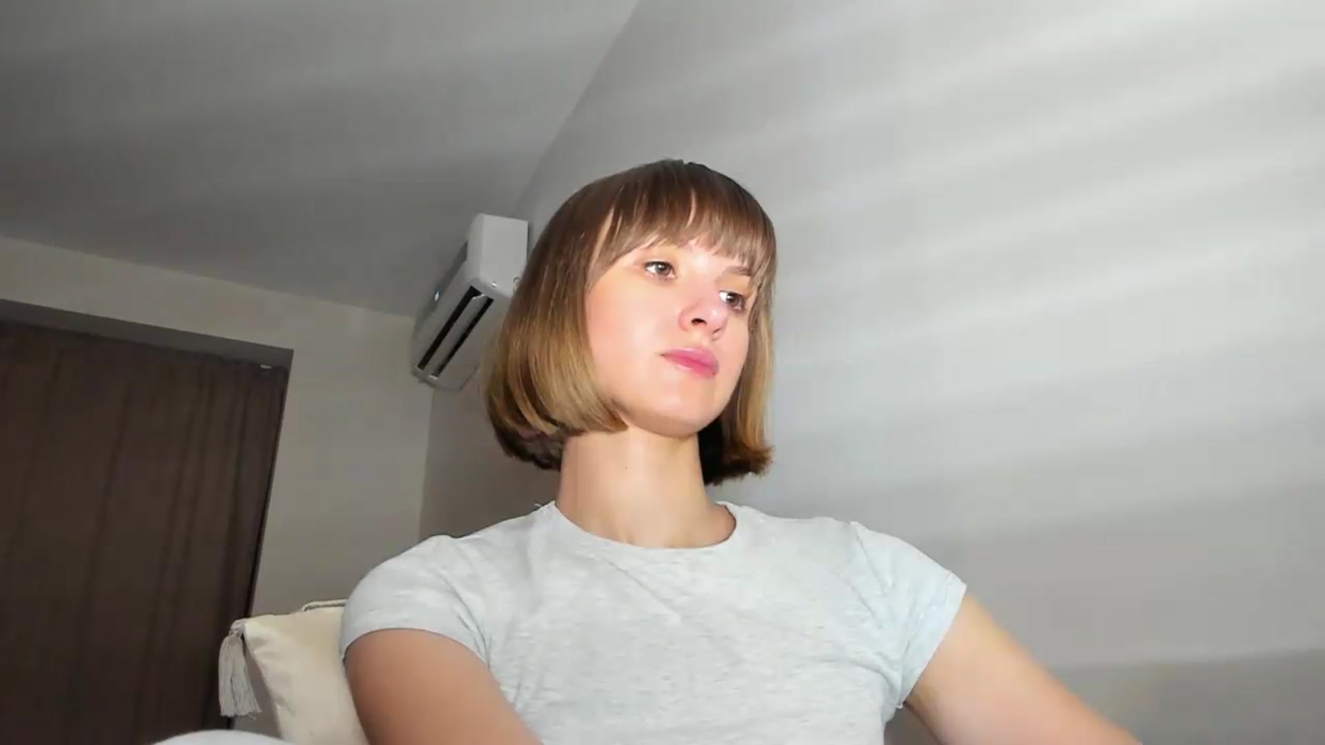 Gallery image thumbnail from WhoIsSofi's myfreecams stream on, 07/12/2026, 21:37 image 6 of 20