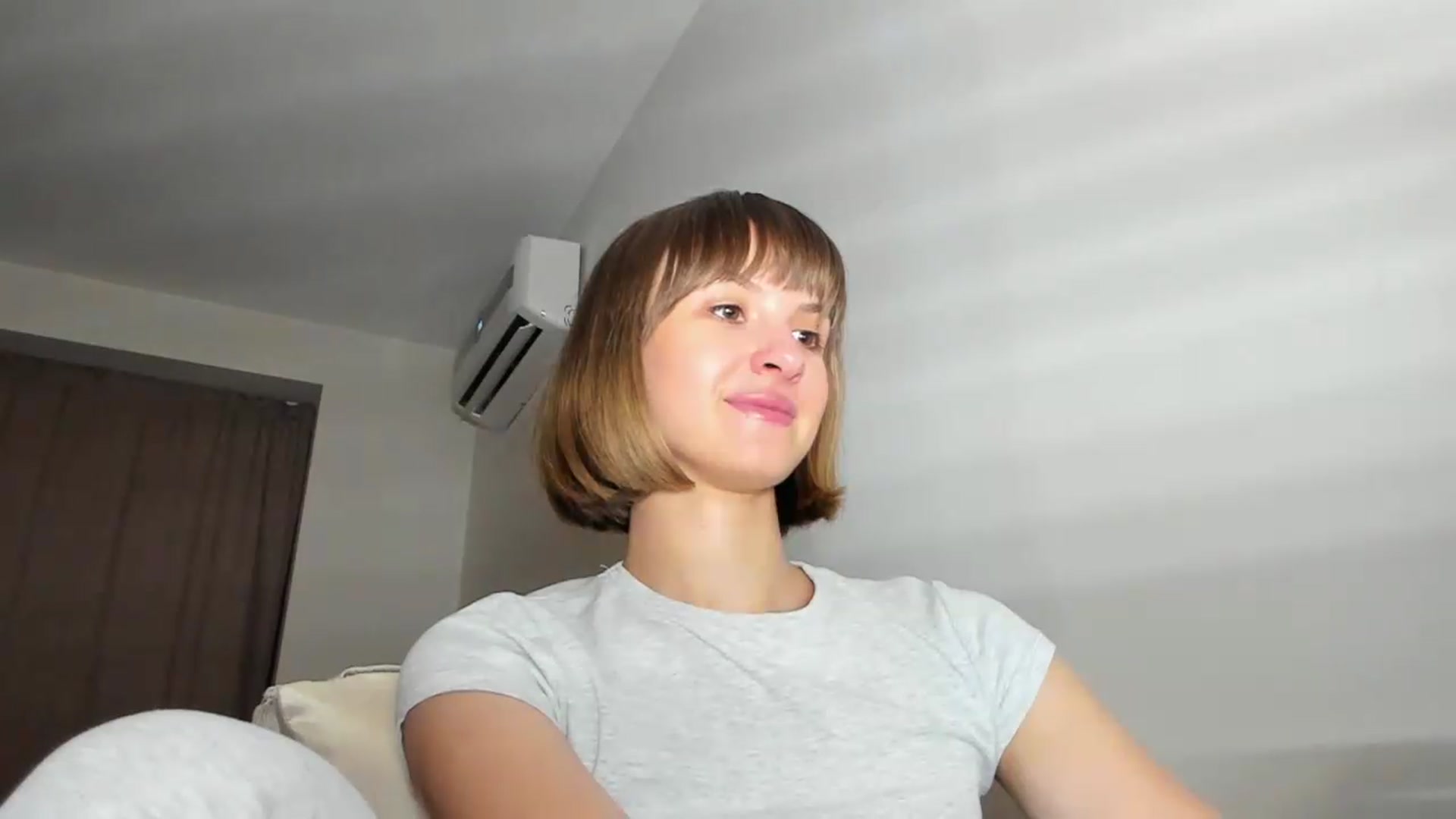 Gallery image thumbnail from WhoIsSofi's myfreecams stream on, 07/12/2026, 21:37 image 13 of 20