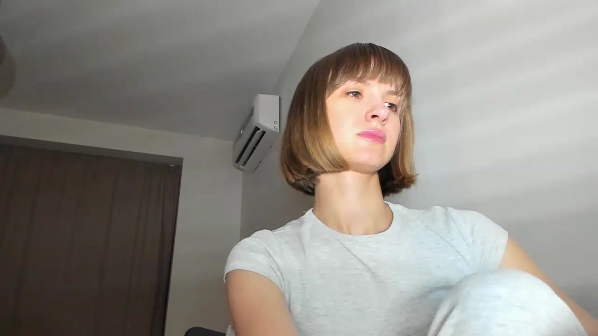 Gallery image thumbnail from WhoIsSofi's myfreecams stream on, 07/12/2026, 23:01 image 5 of 20