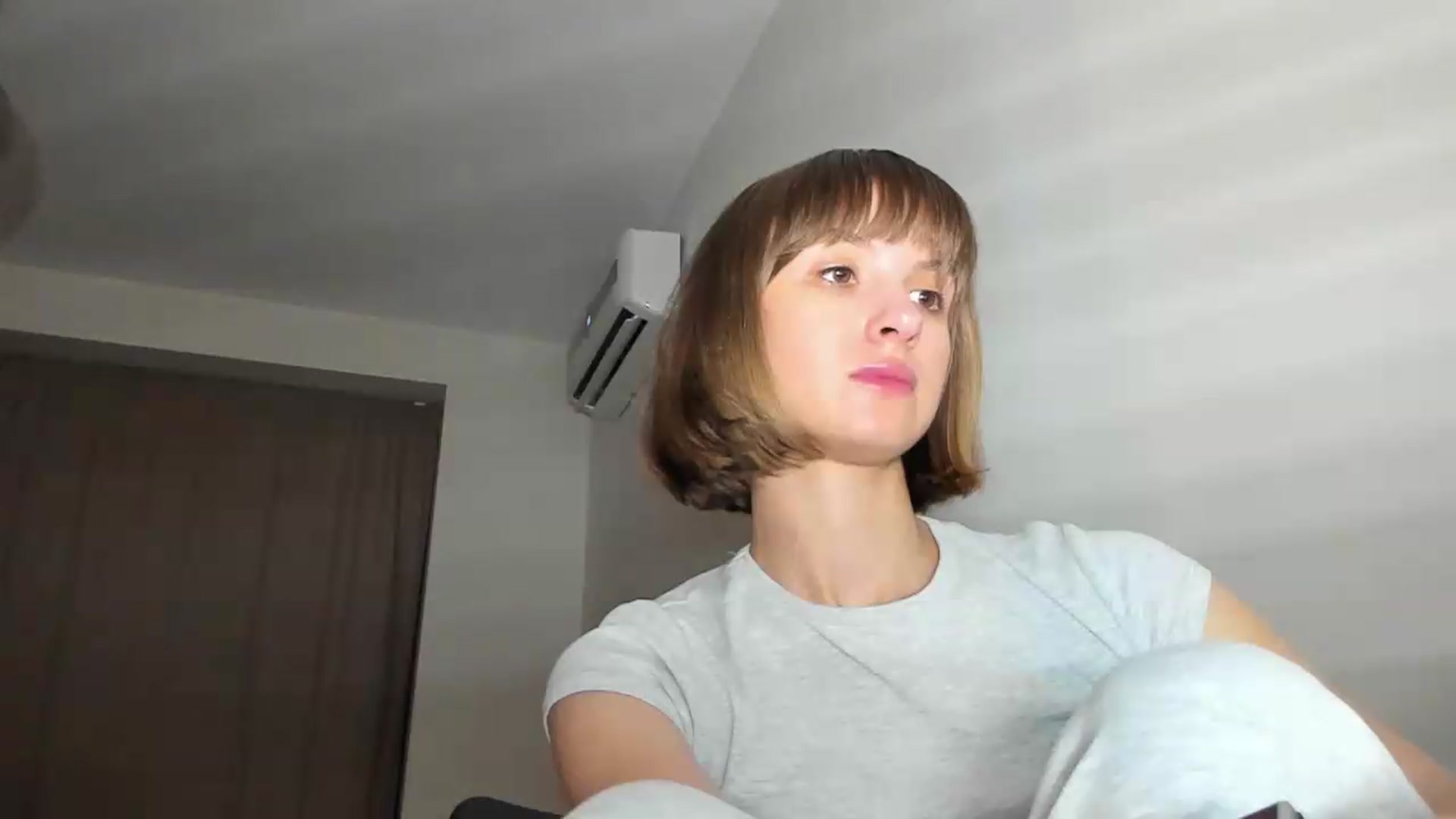 Gallery image thumbnail from WhoIsSofi's myfreecams stream on, 07/12/2026, 23:01 image 13 of 20