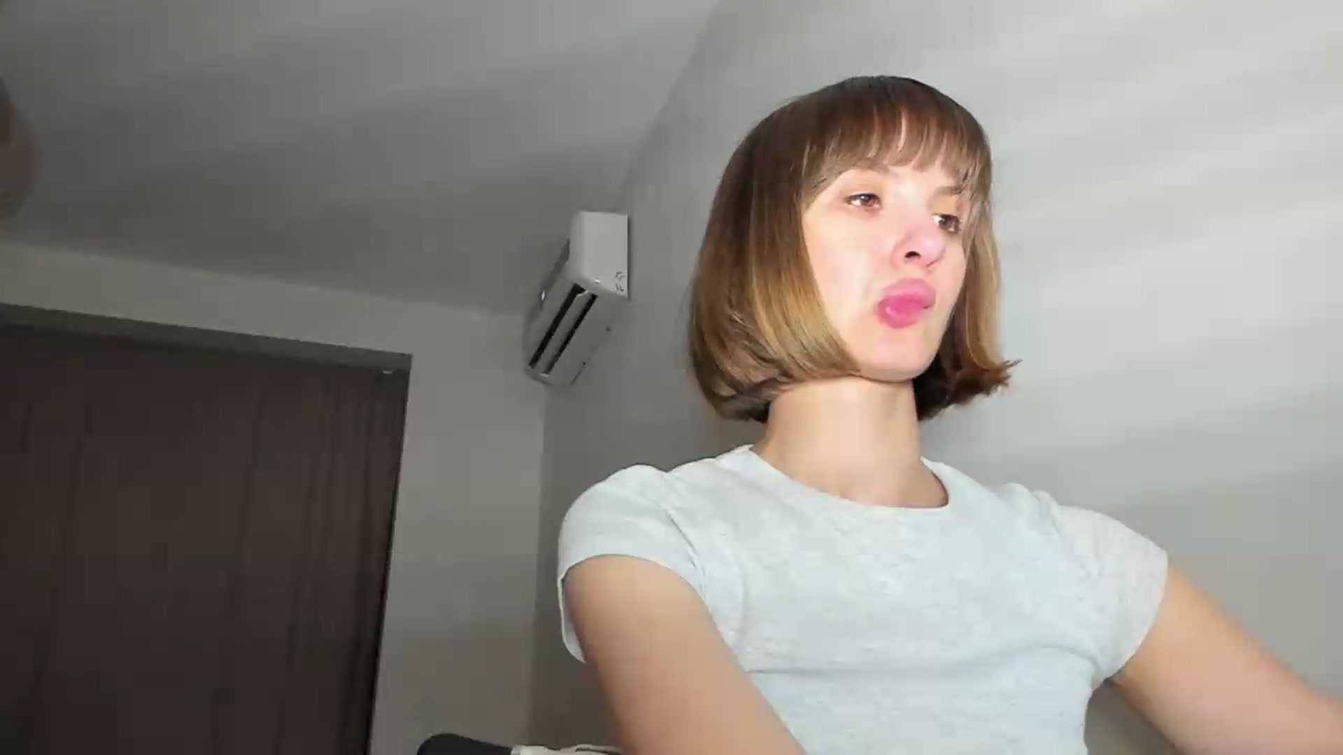Gallery image thumbnail from WhoIsSofi's myfreecams stream on, 07/12/2026, 23:01 image 20 of 20
