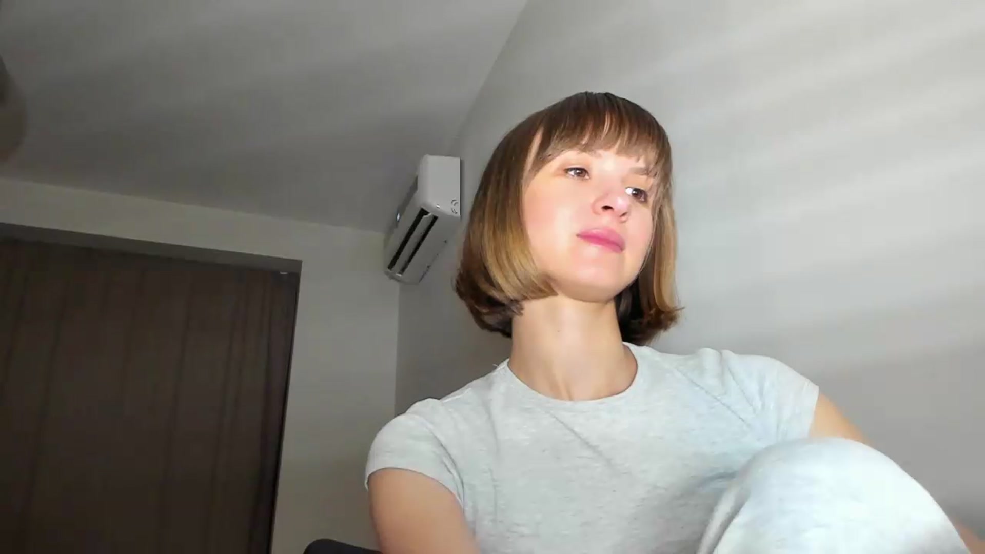 Gallery image thumbnail from WhoIsSofi's myfreecams stream on, 07/12/2026, 23:01 image 11 of 20