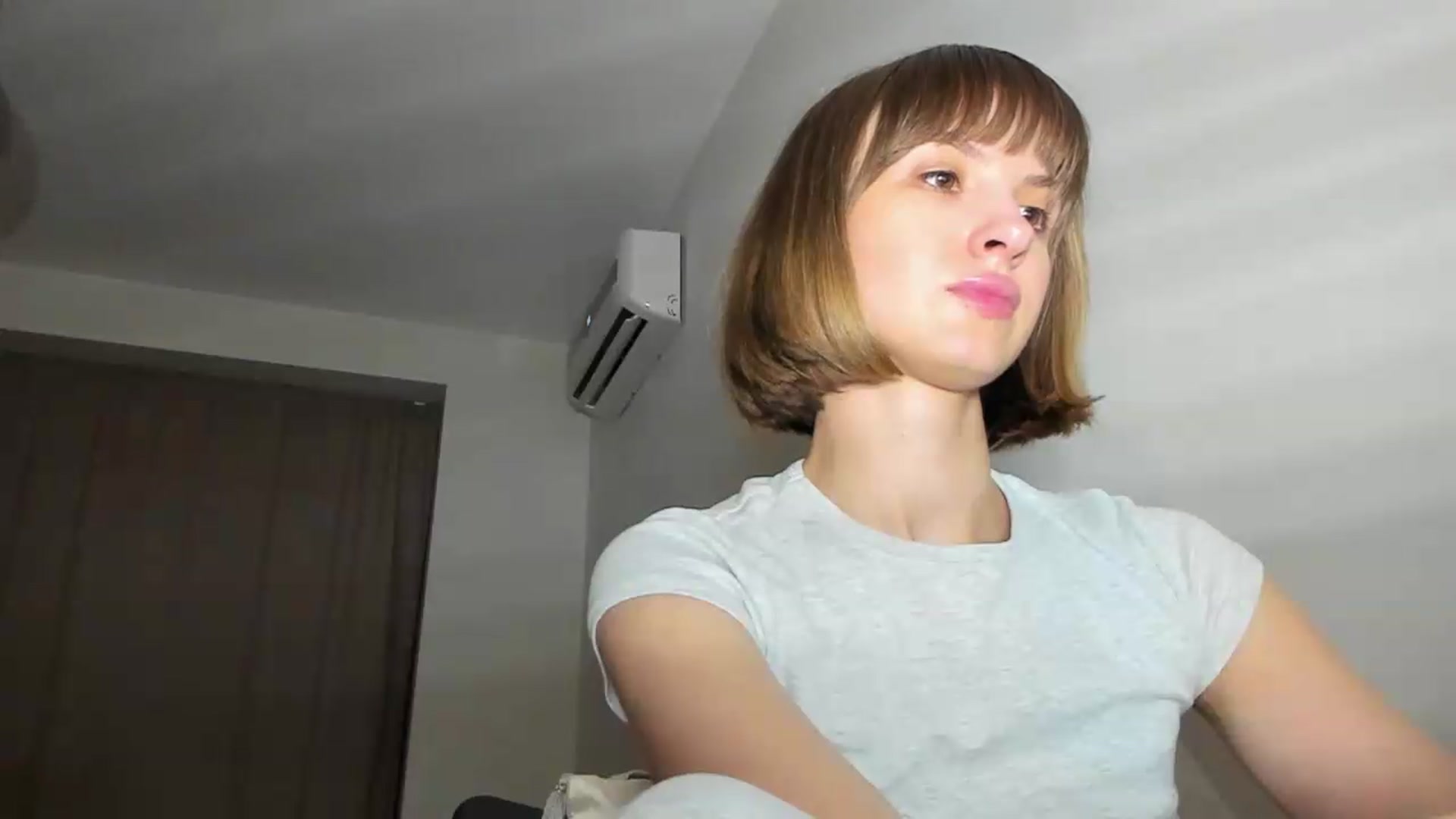 Gallery image thumbnail from WhoIsSofi's myfreecams stream on, 07/12/2026, 23:01 image 17 of 20