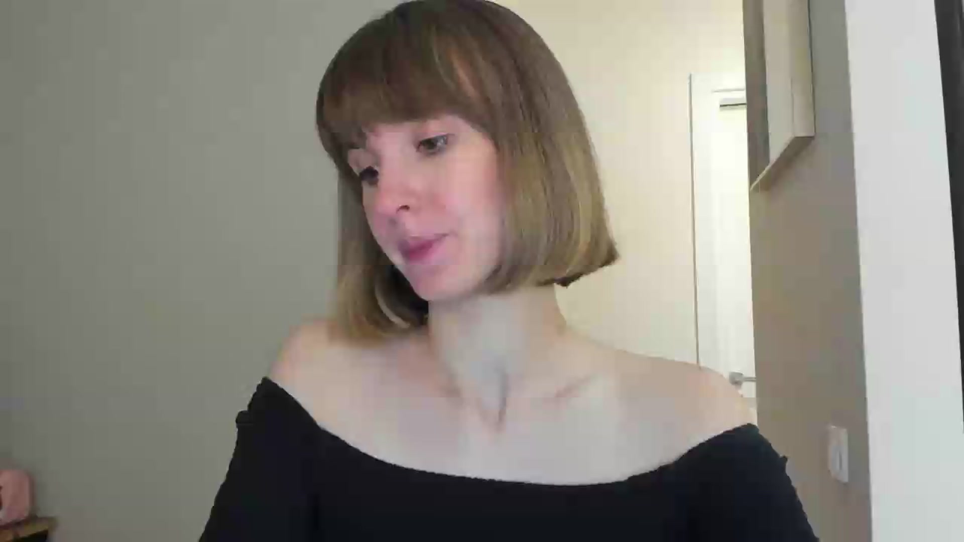 Gallery image thumbnail from WhoIsSofi's myfreecams stream on, 07/26/2026, 21:51 image 14 of 20