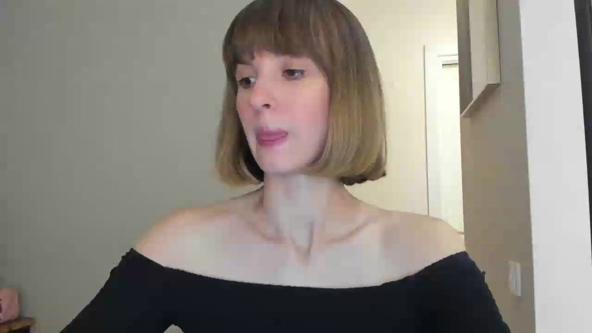 Gallery image thumbnail from WhoIsSofi's myfreecams stream on, 07/26/2026, 21:51 image 6 of 20