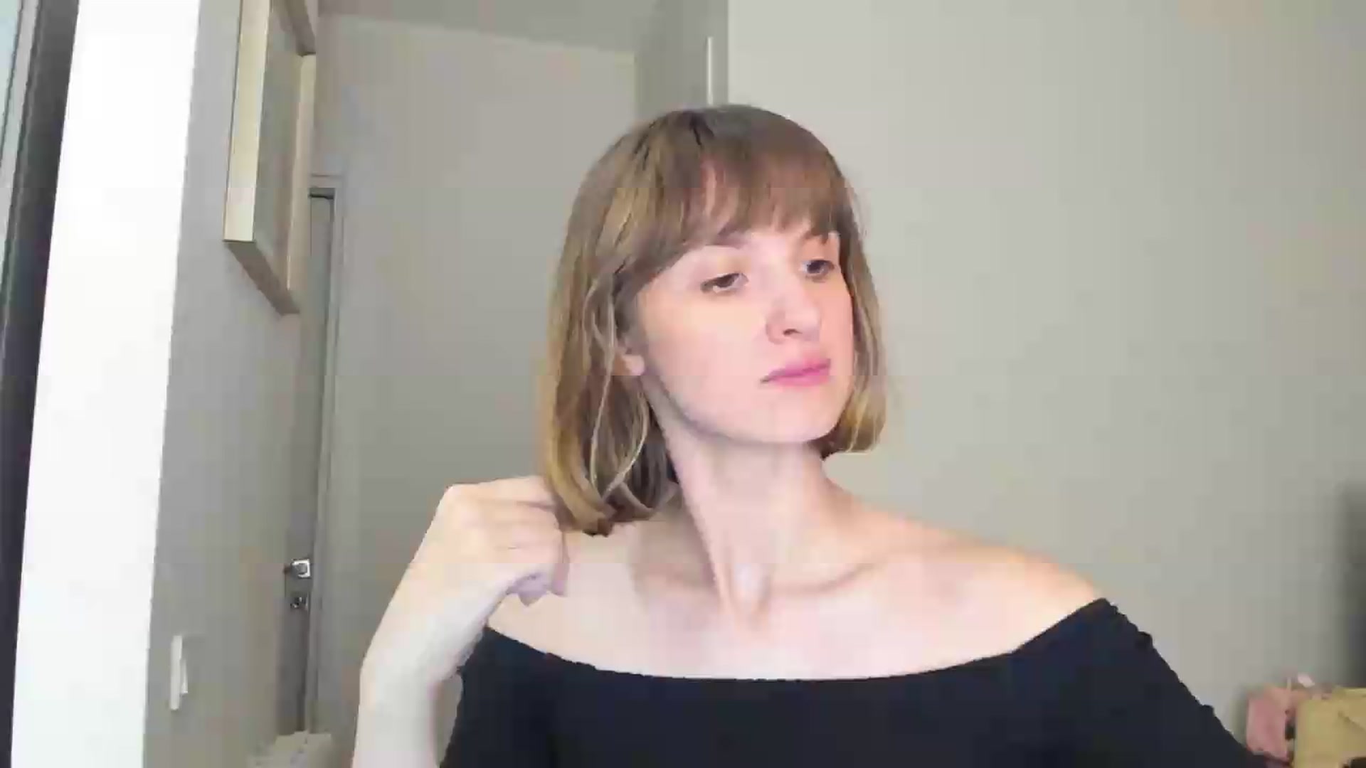 Gallery image thumbnail from WhoIsSofi's myfreecams stream on, 07/31/2026, 24:51 image 15 of 20