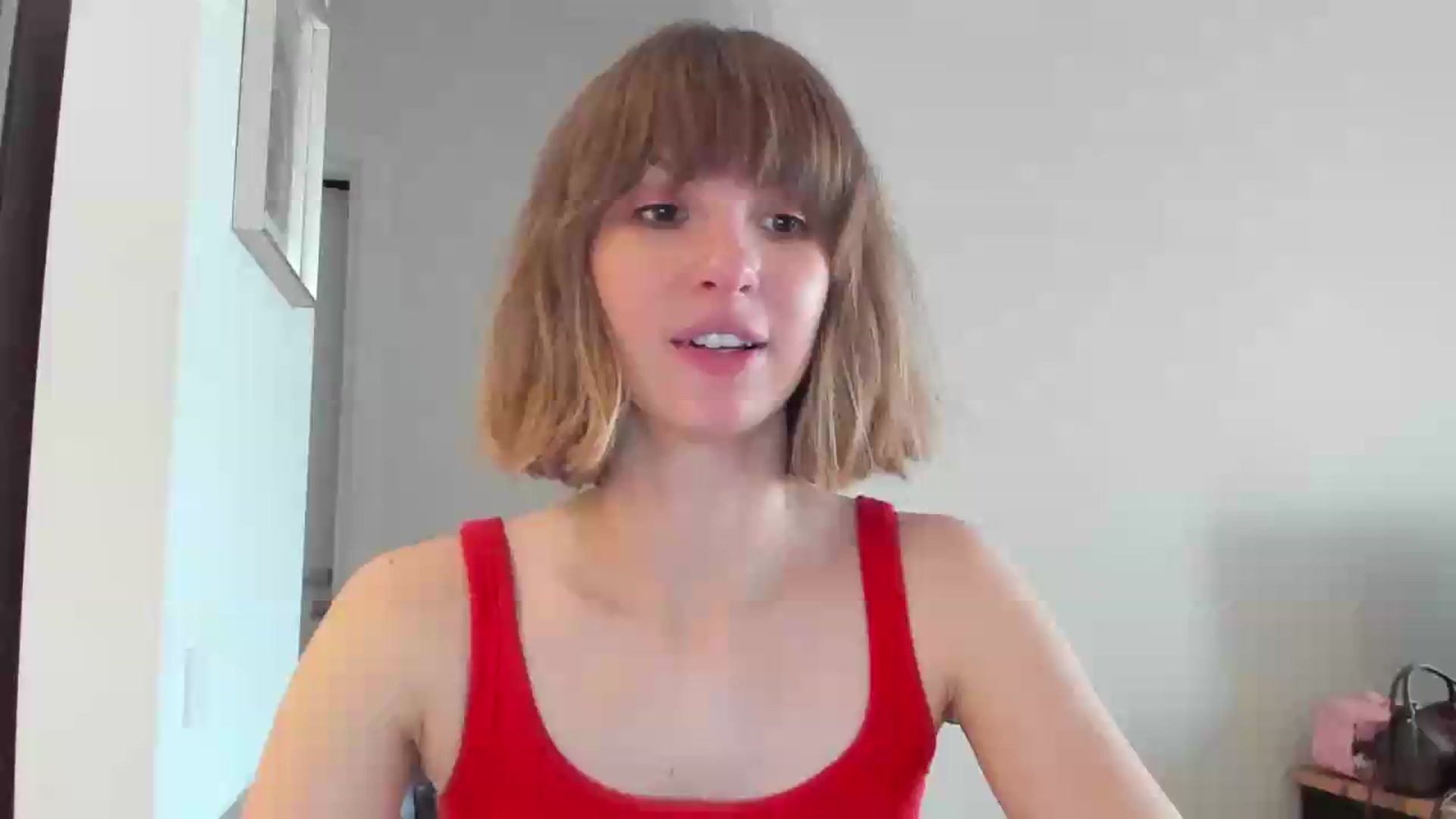 Gallery image thumbnail from WhoIsSofi's myfreecams stream on, 08/06/2026, 15:58 image 6 of 20
