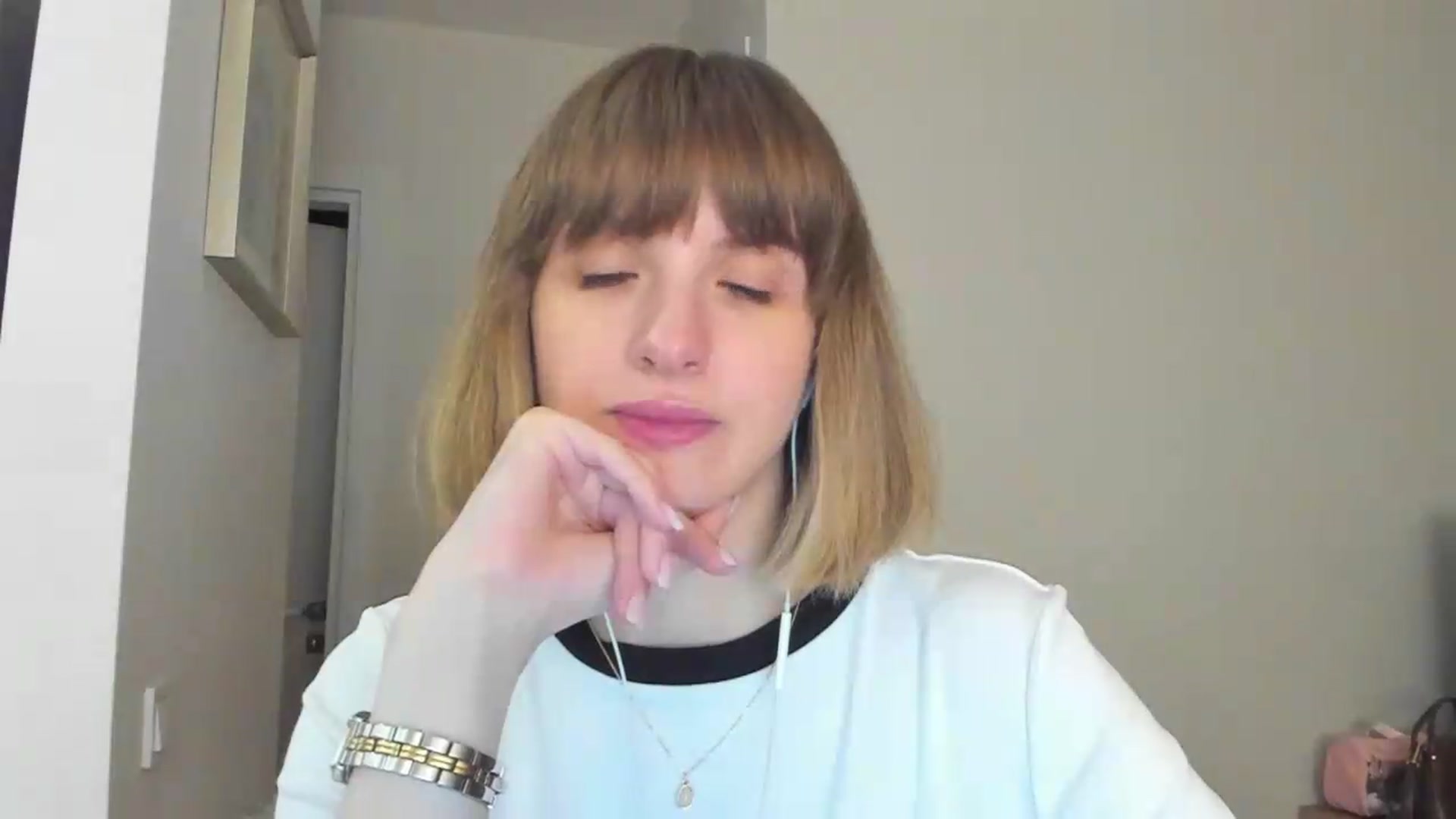 Gallery image thumbnail from WhoIsSofi's myfreecams stream on, 08/10/2026, 22:00 image 8 of 20