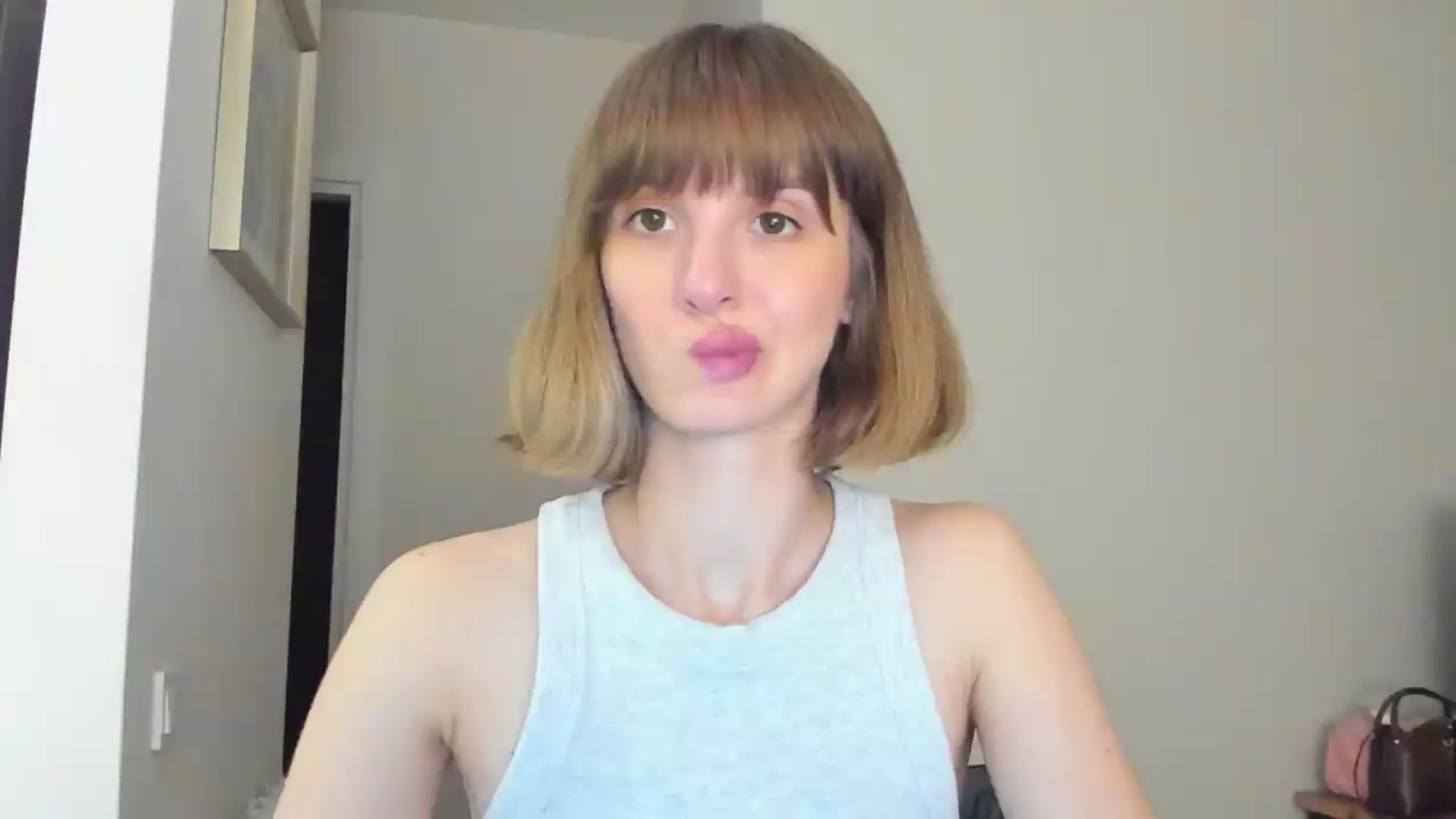Gallery image thumbnail from WhoIsSofi's myfreecams stream on, 08/13/2026, 22:54 image 15 of 20