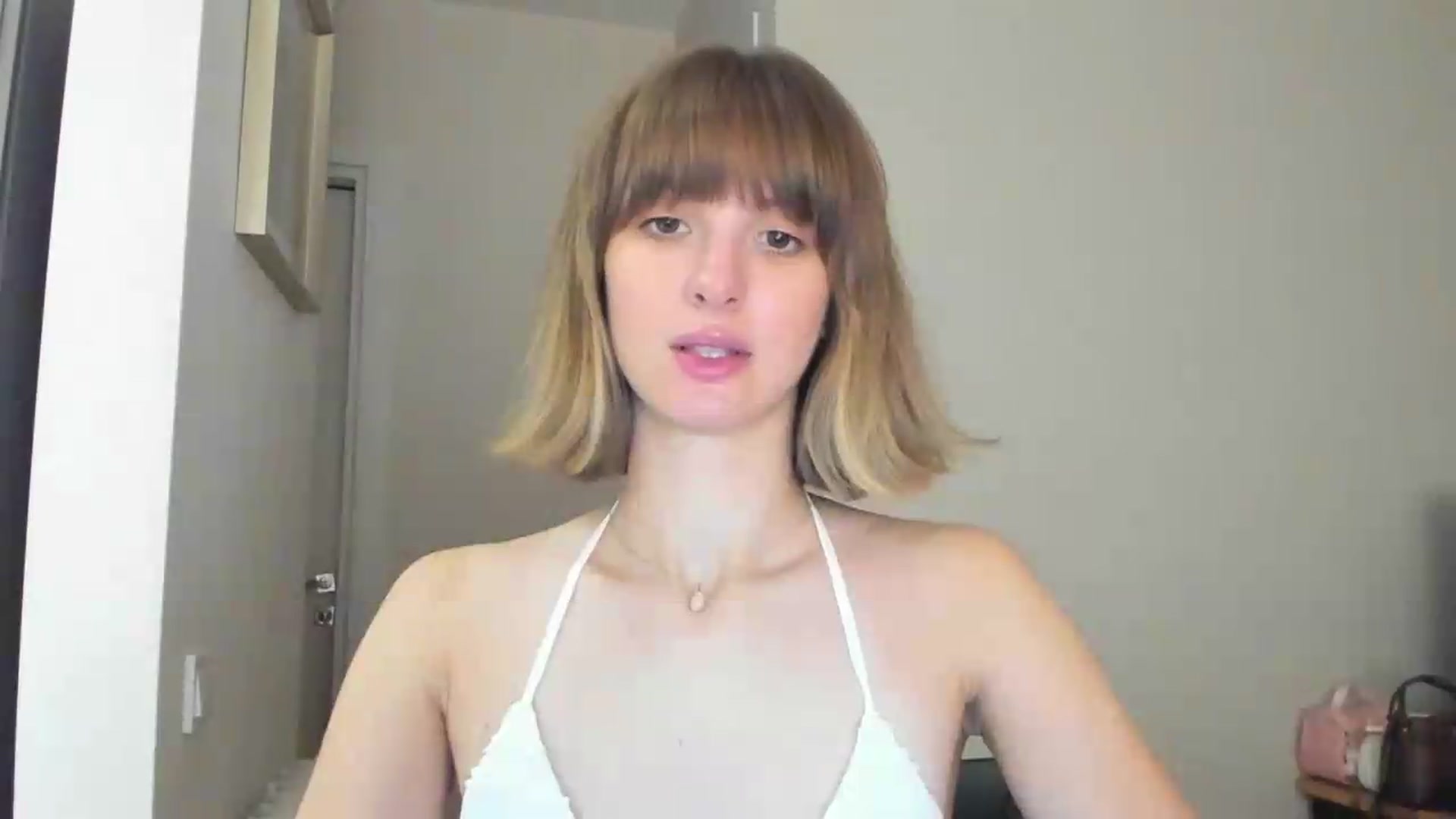 Gallery image thumbnail from WhoIsSofi's myfreecams stream on, 09/05/2026, 18:26 image 9 of 20