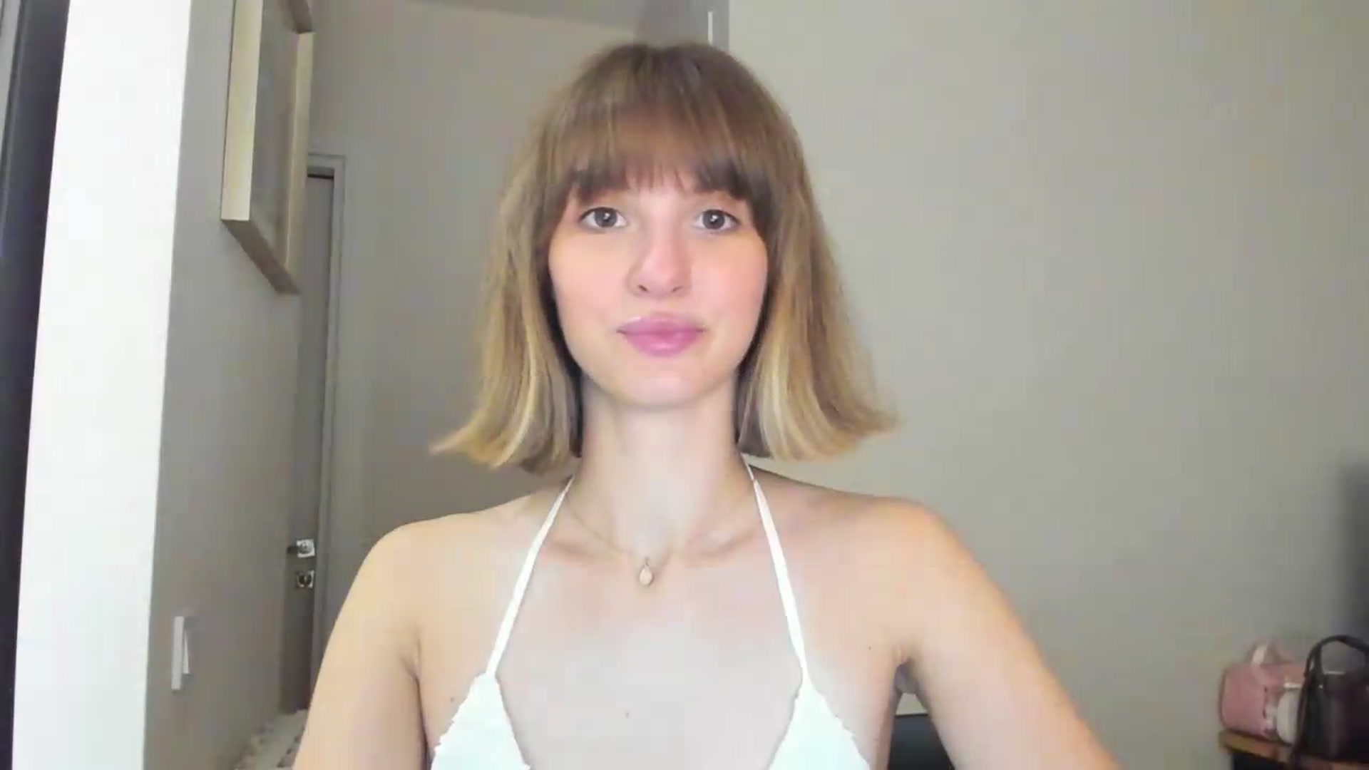 Gallery image thumbnail from WhoIsSofi's myfreecams stream on, 09/05/2026, 18:26 image 15 of 20