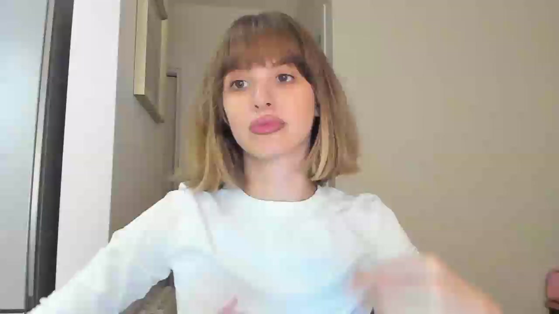 Gallery image thumbnail from WhoIsSofi's myfreecams stream on, 09/07/2026, 01:53 image 18 of 20