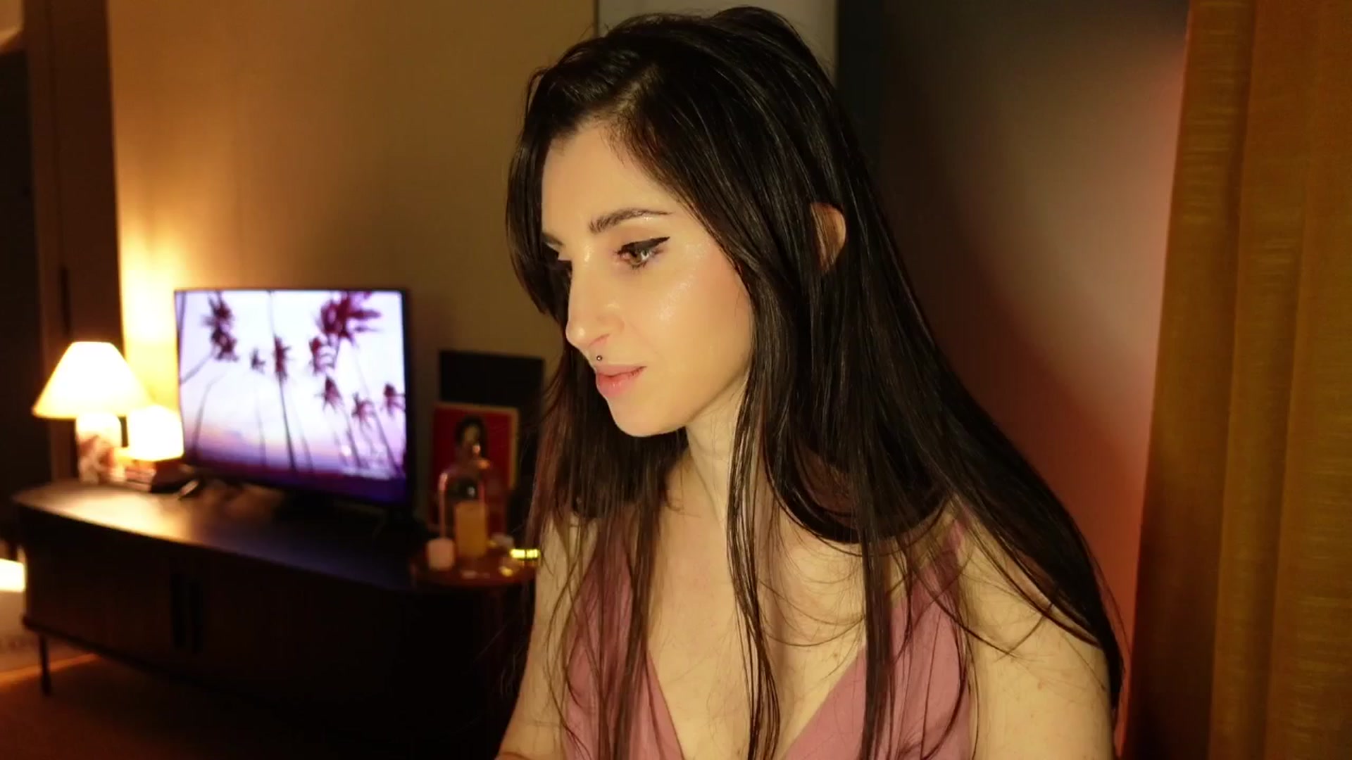 Gallery image thumbnail from Who_The's myfreecams stream on, 02/13/2026, 01:14 image 6 of 20