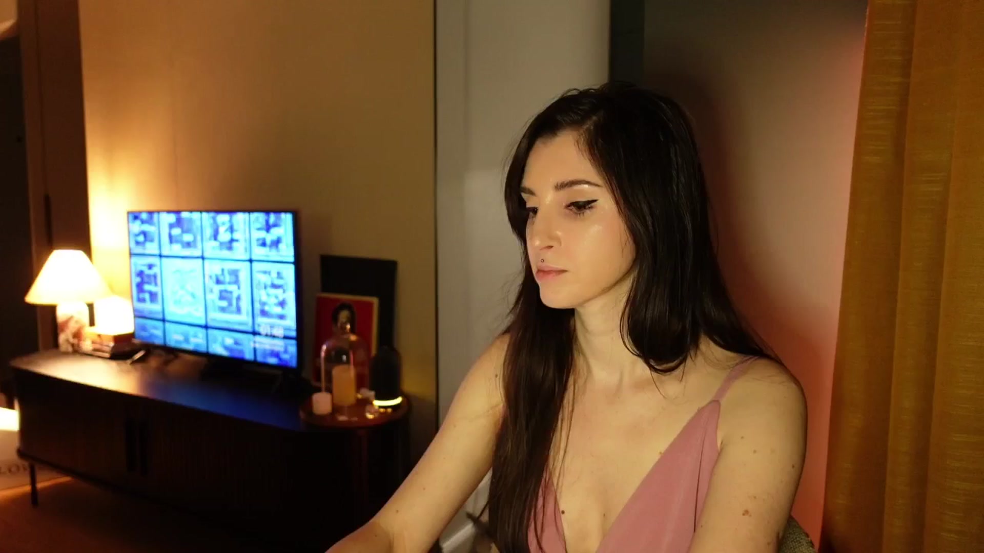 Gallery image thumbnail from Who_The's myfreecams stream on, 02/13/2026, 01:14 image 14 of 20