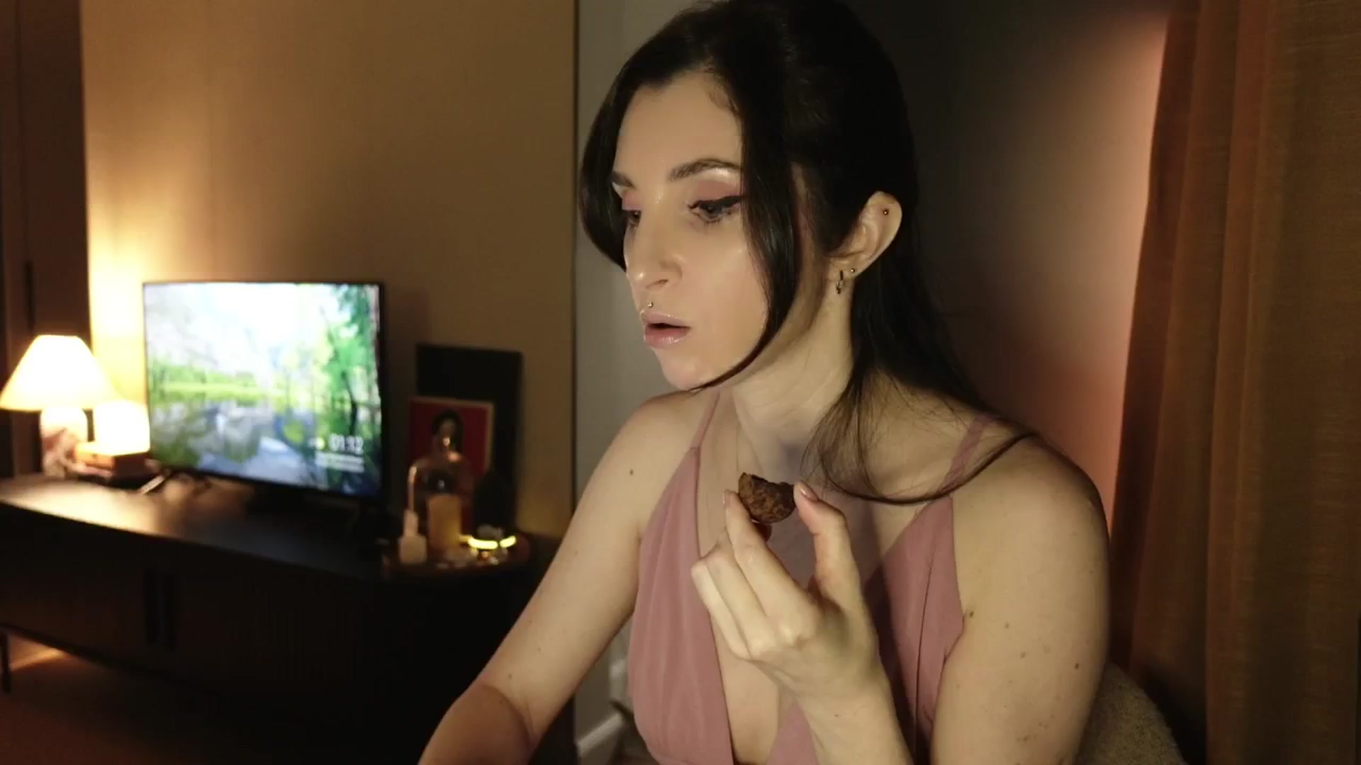 Gallery image thumbnail from Who_The's myfreecams stream on, 02/25/2026, 24:58 image 5 of 20