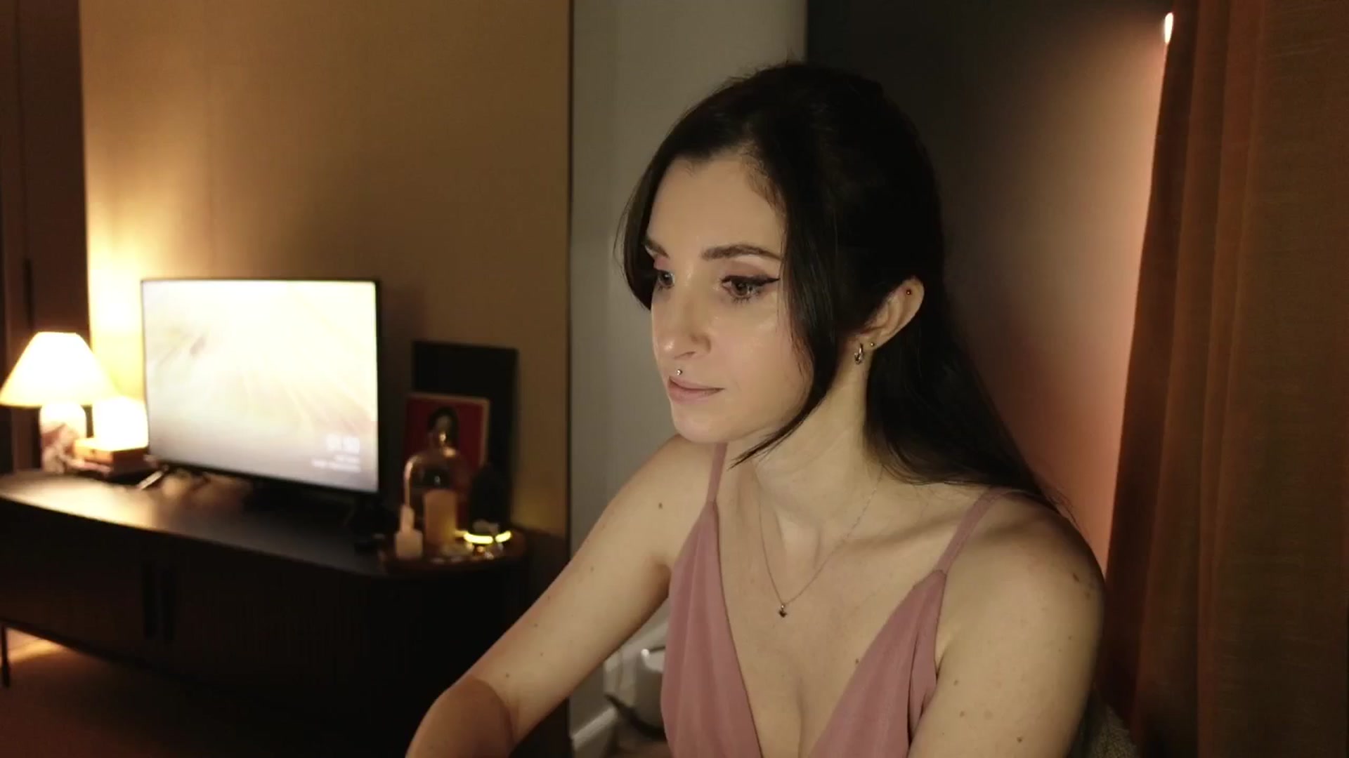 Gallery image thumbnail from Who_The's myfreecams stream on, 02/25/2026, 24:58 image 19 of 20