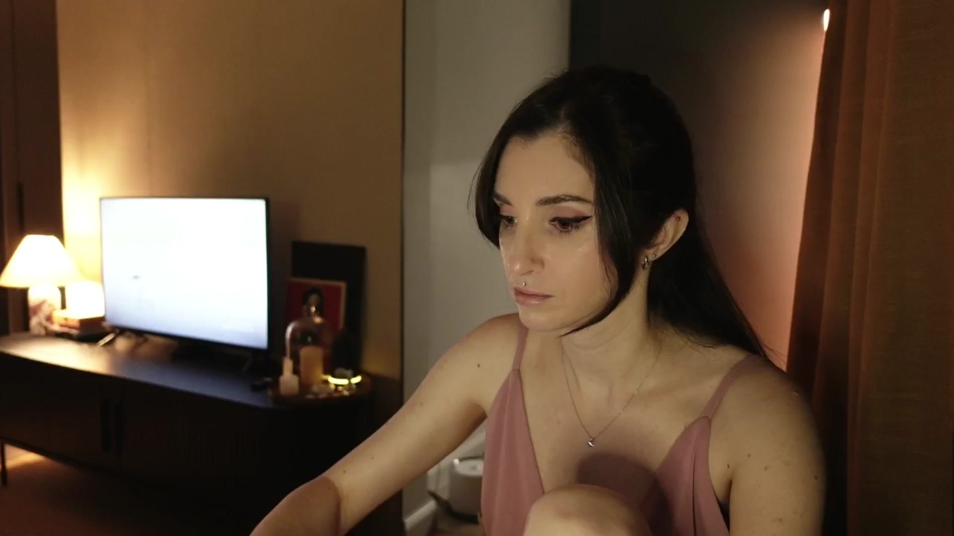 Gallery image thumbnail from Who_The's myfreecams stream on, 02/25/2026, 24:58 image 16 of 20