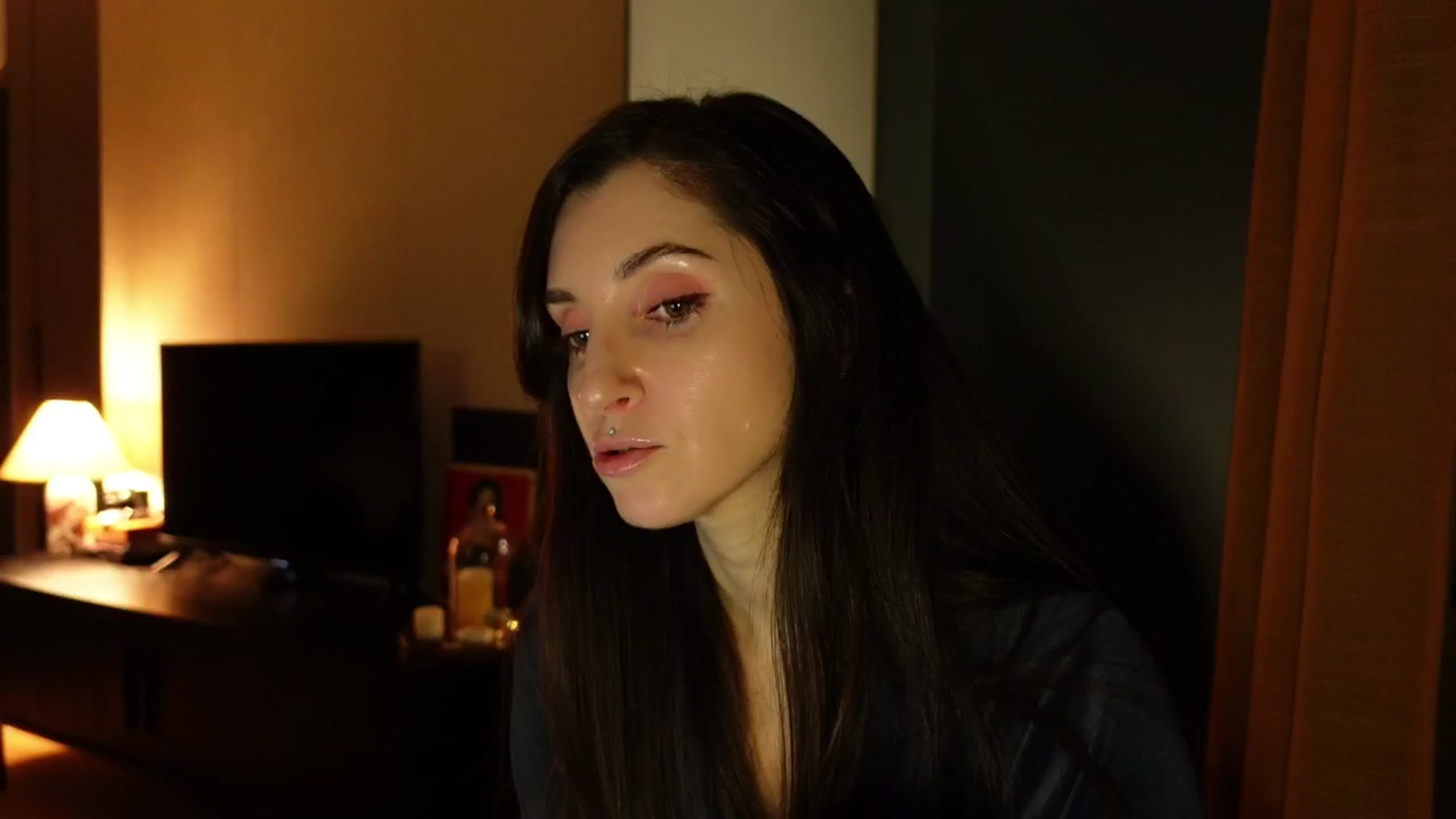 Gallery image thumbnail from Who_The's myfreecams stream on, 03/10/2026, 24:31 image 6 of 20