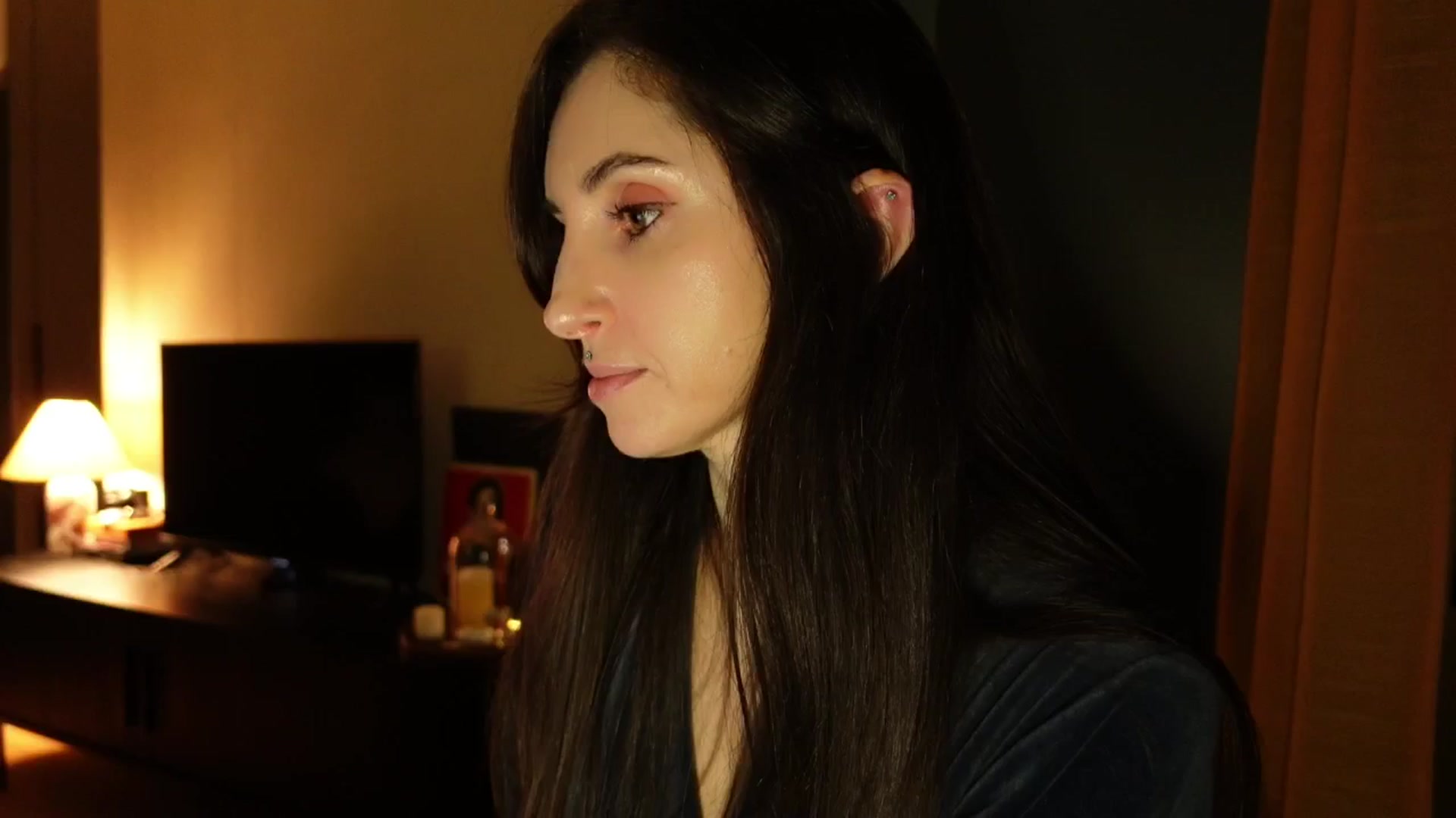 Gallery image thumbnail from Who_The's myfreecams stream on, 03/10/2026, 24:31 image 15 of 20