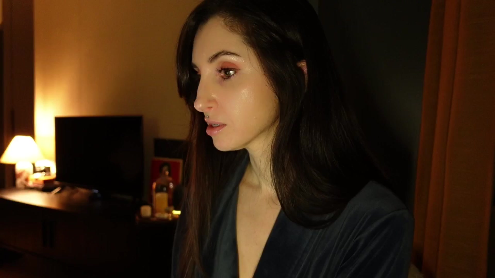 Gallery image thumbnail from Who_The's myfreecams stream on, 03/10/2026, 24:31 image 1 of 20