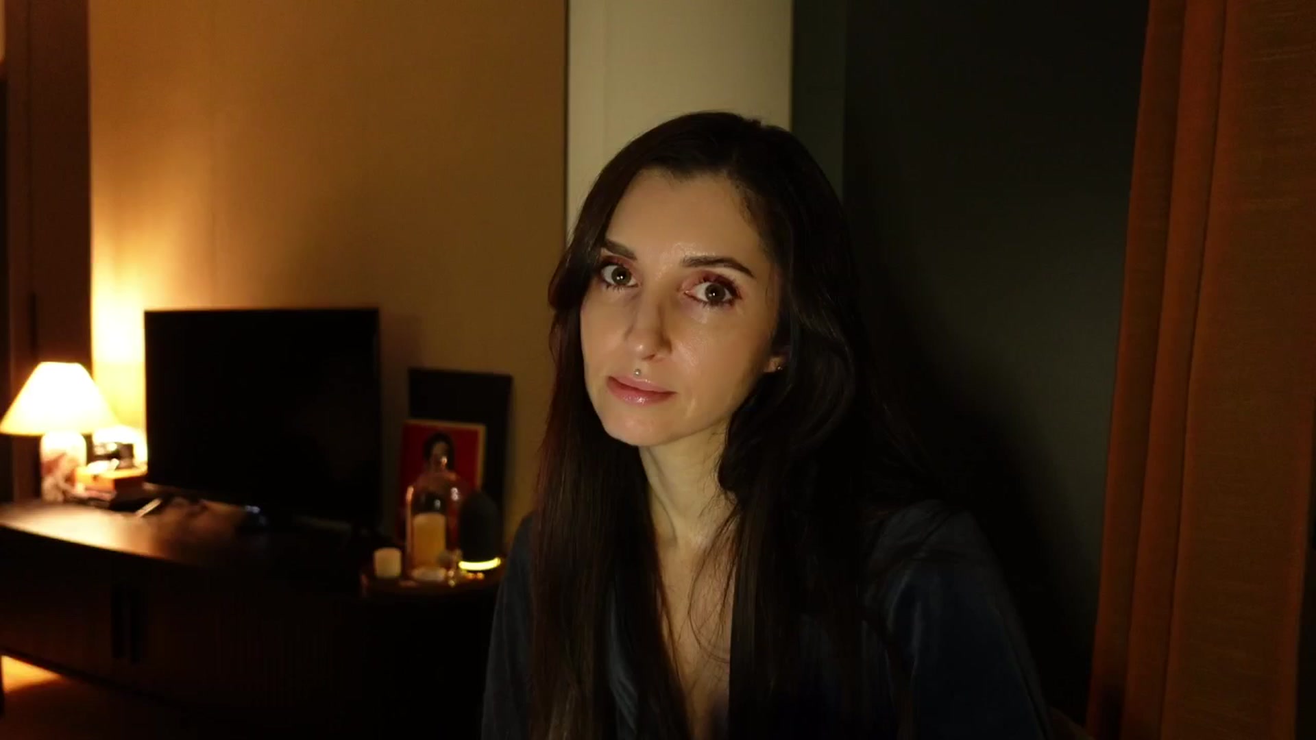 Gallery image thumbnail from Who_The's myfreecams stream on, 03/10/2026, 24:31 image 7 of 20